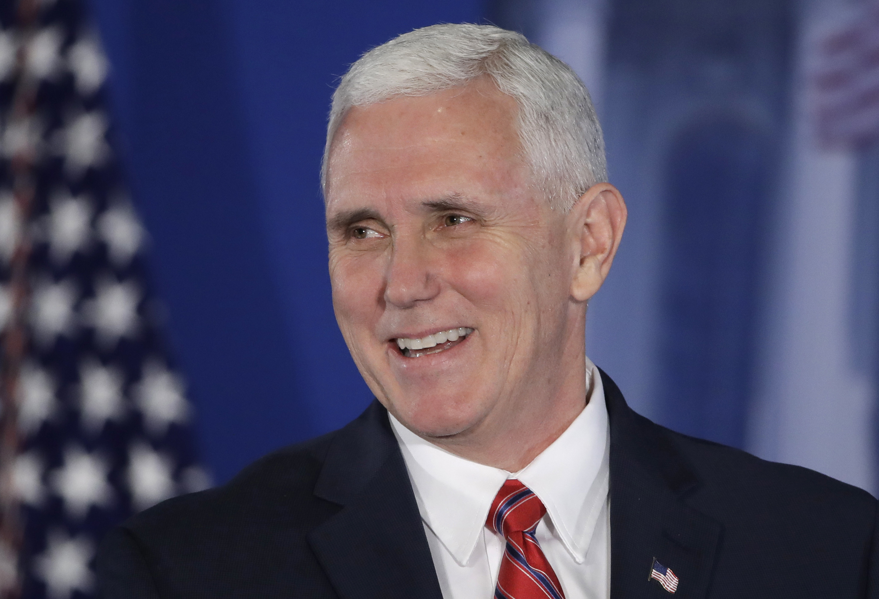 Pence jokes with 'enemy of the people' at Gridiron Dinner