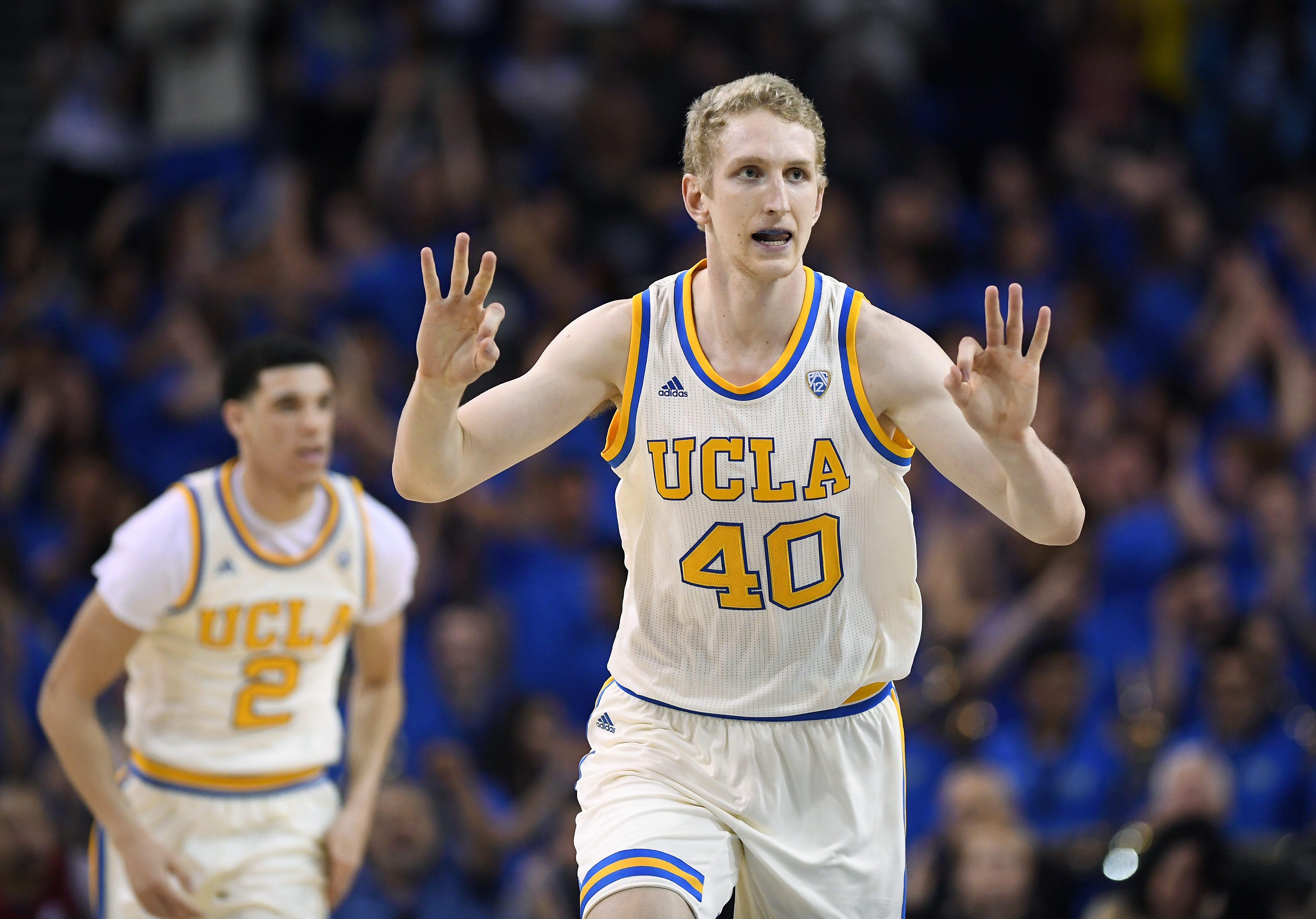 No. 3 UCLA beats Washington State 77-68 for 9th straight win