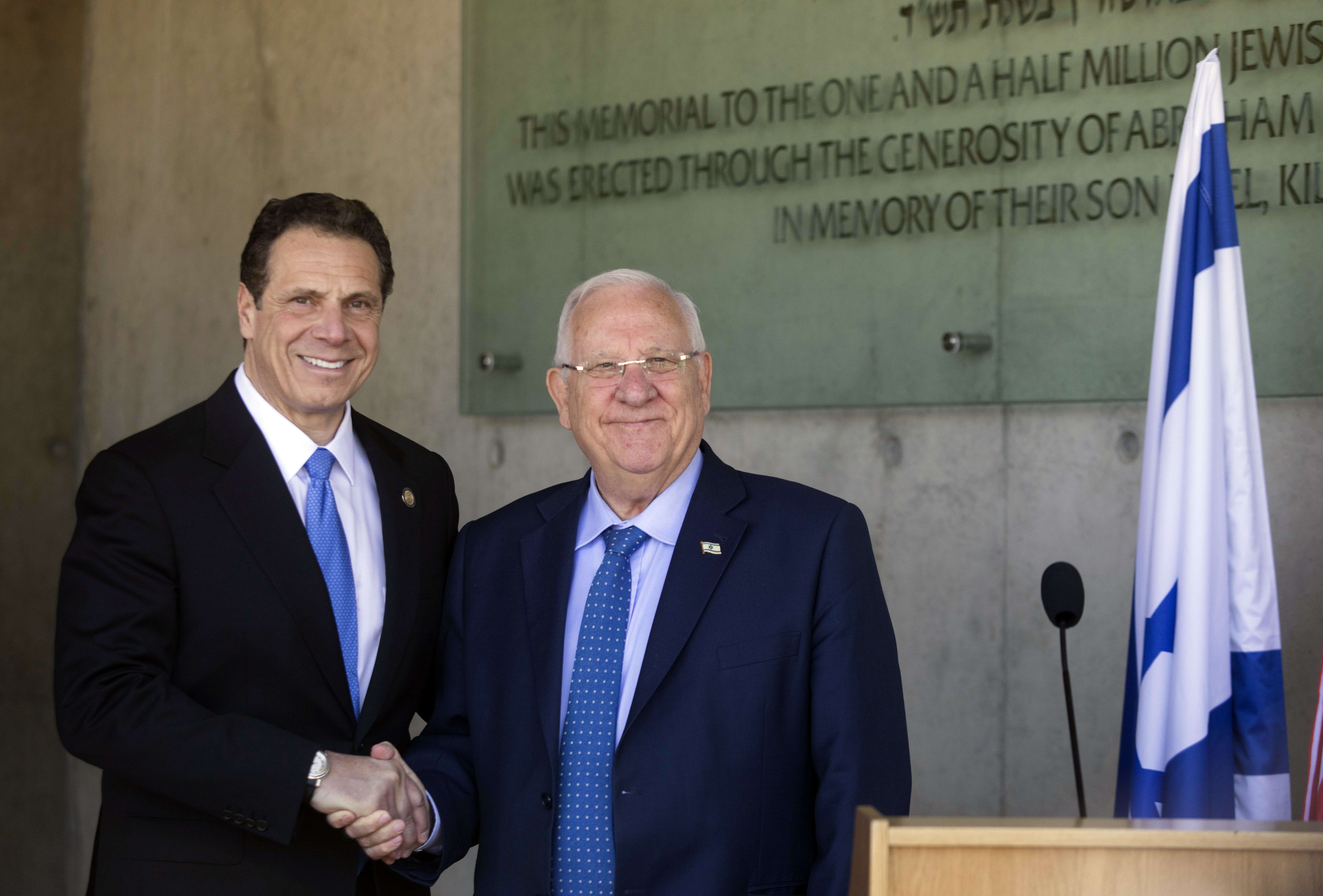 Cuomo calls anti-Semitic attack in New York 'reprehensible'