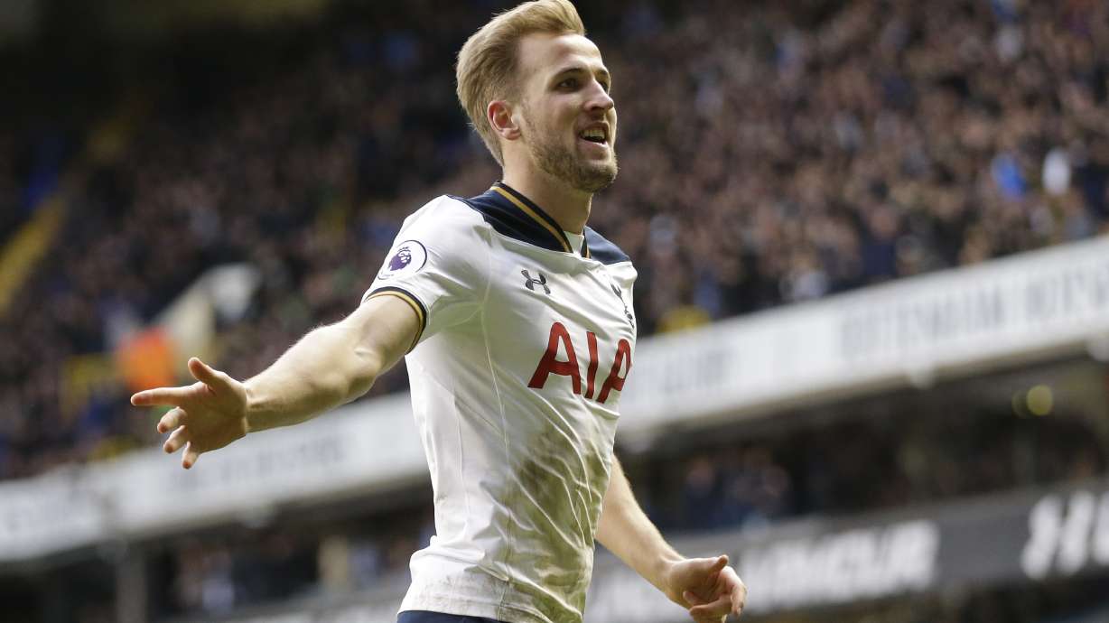Spurs, City win to stay in Premier League chasing pack