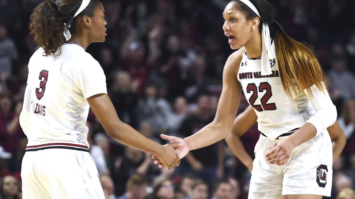 No. 5 South Carolina tops Mississippi State for SEC title