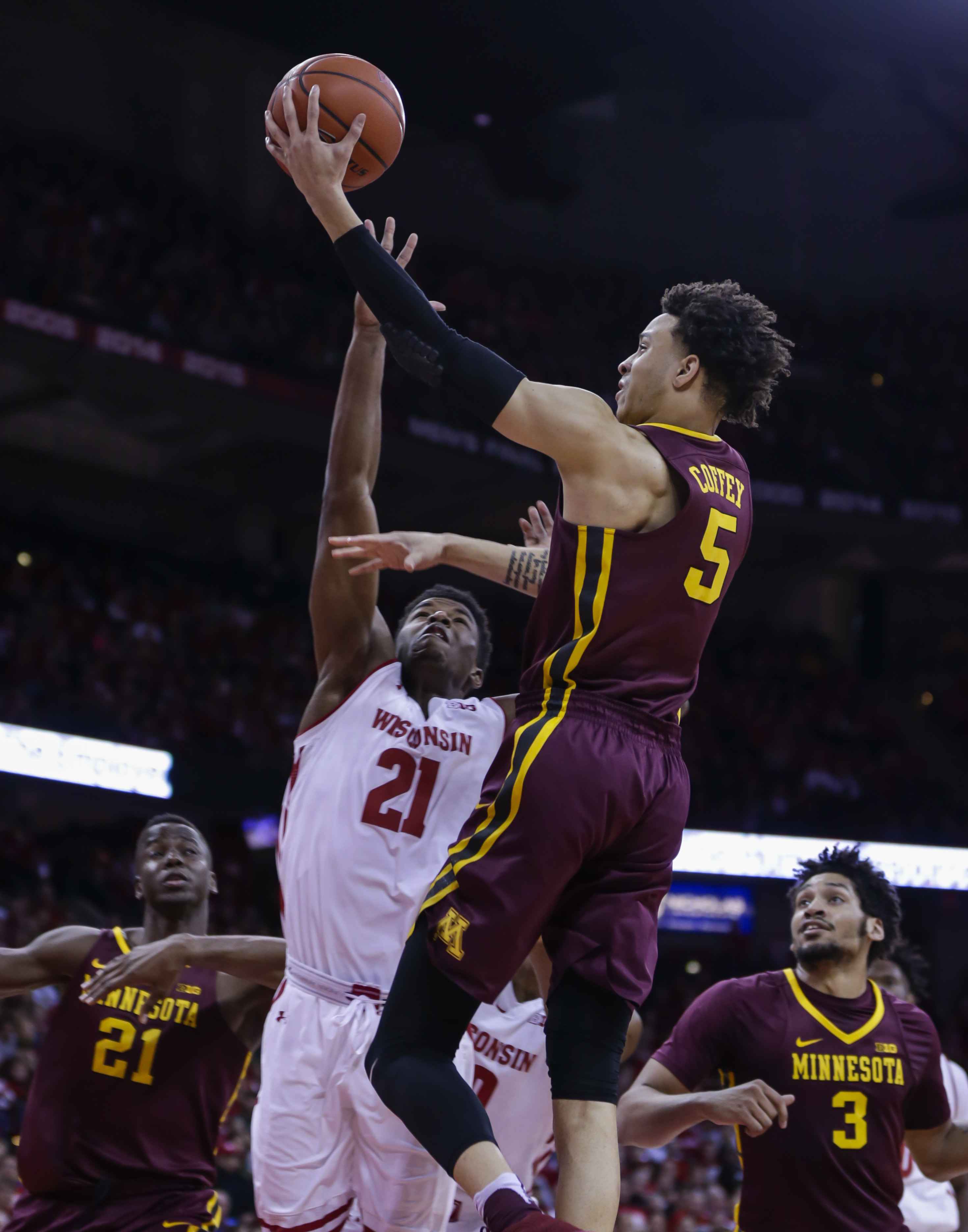 Koenig hits 5 3s on Senior Day, No. 22 Badgers beats Gophers