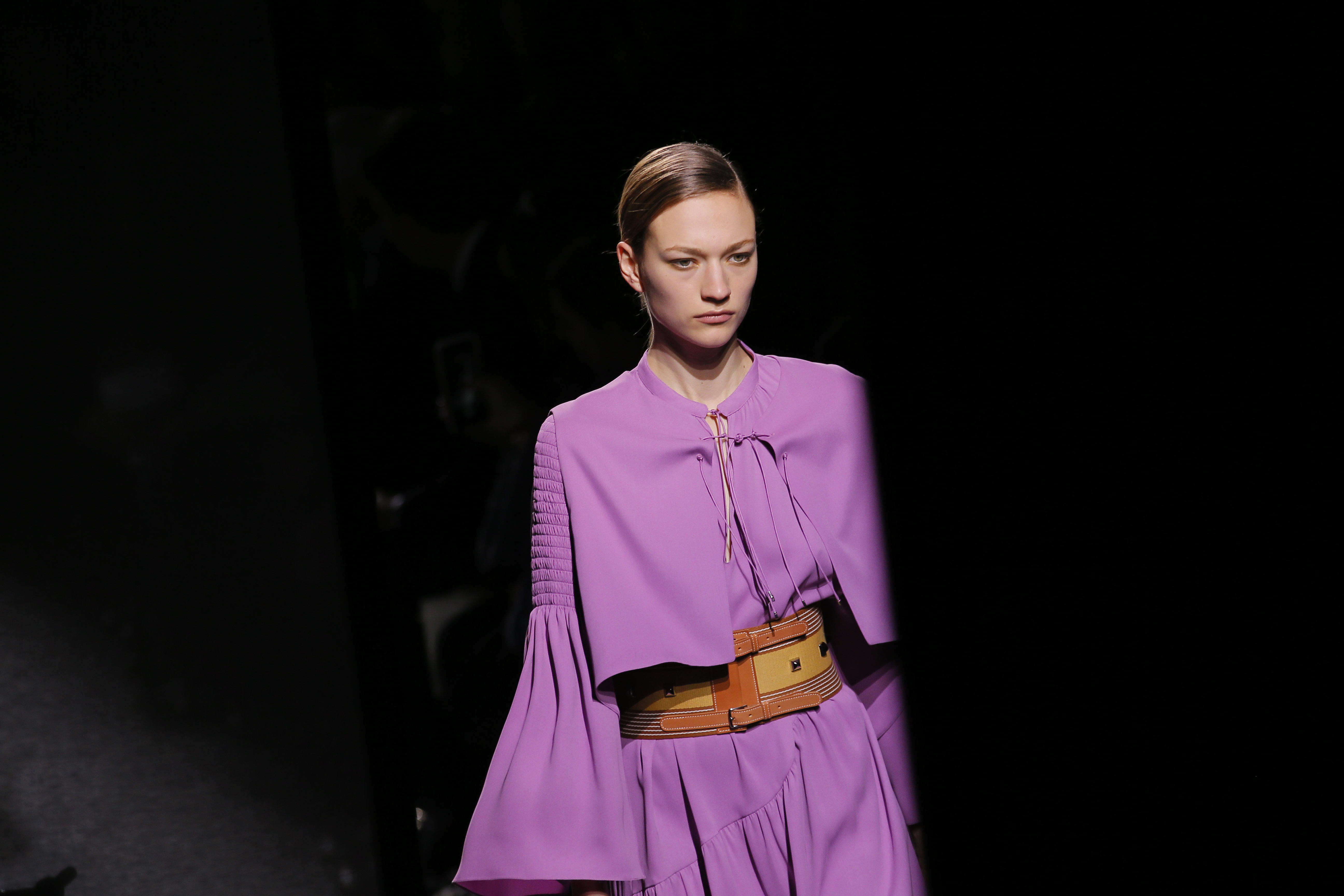 McCartney hits high, pays tribute to George Michael in Paris