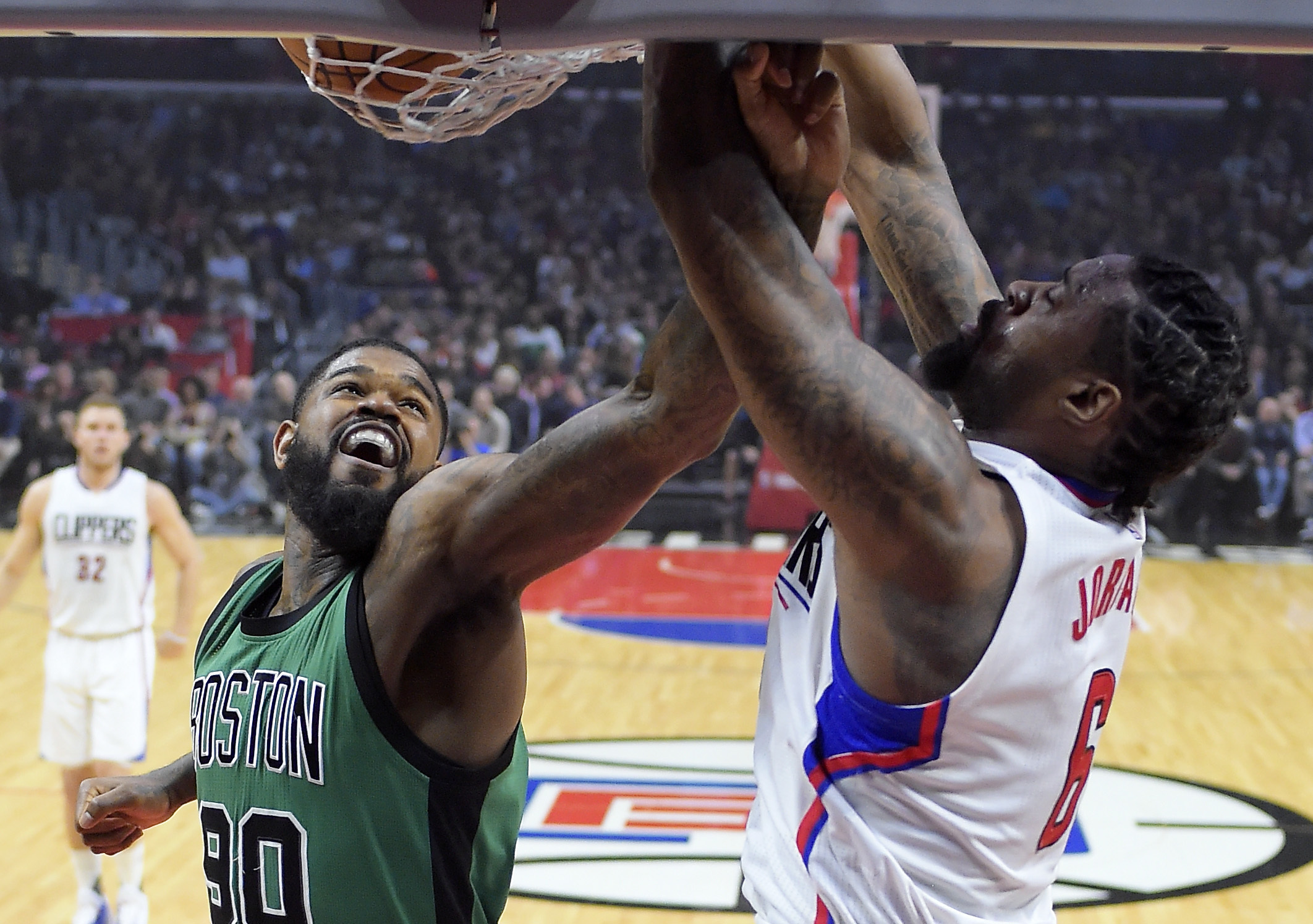 Crawford's hot stretch helps Clippers beat Celtics 116-102