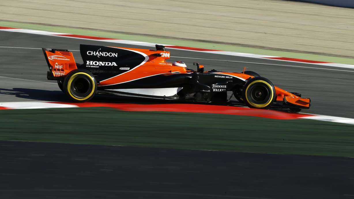 Massa fastest as F1 preseason testing resumes in Barcelona