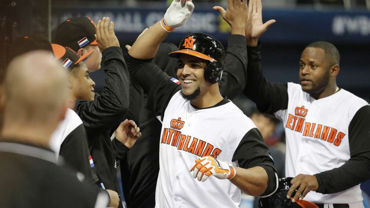 Japan, Israel, Netherlands win in World Baseball Classic