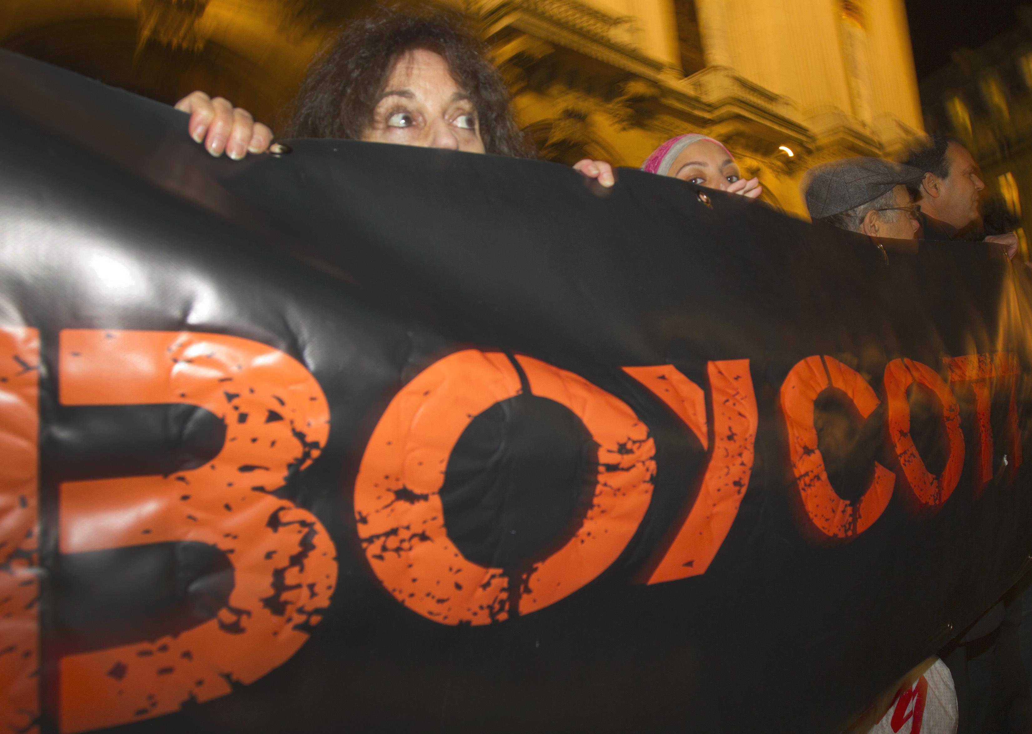 Israel steps up battle against boycott movement