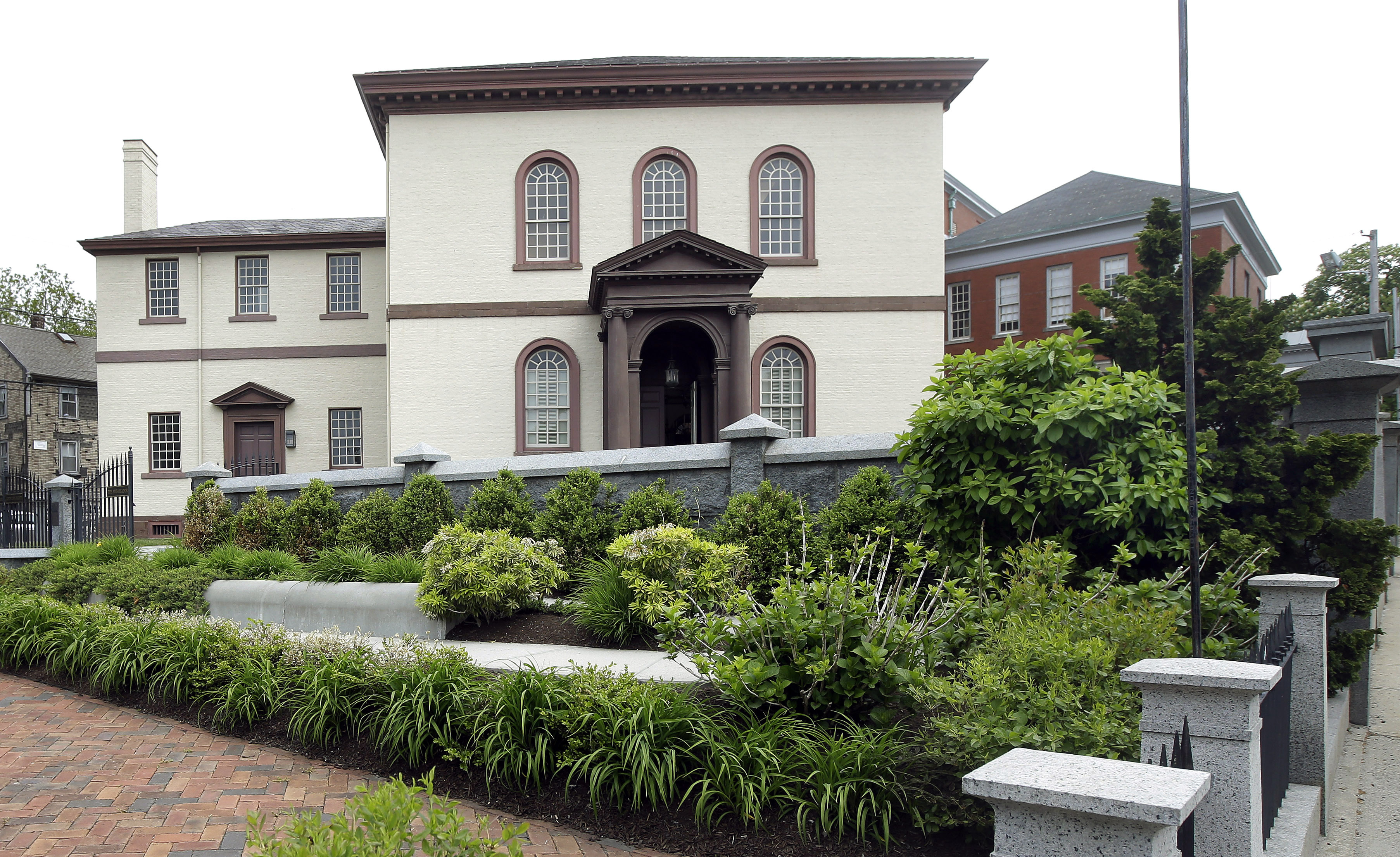 Fight over control of oldest US synagogue at appeals court