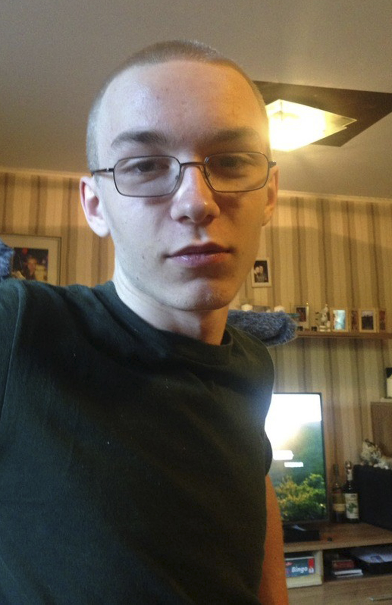 German city keeps kids inside amid hunt for killing suspect