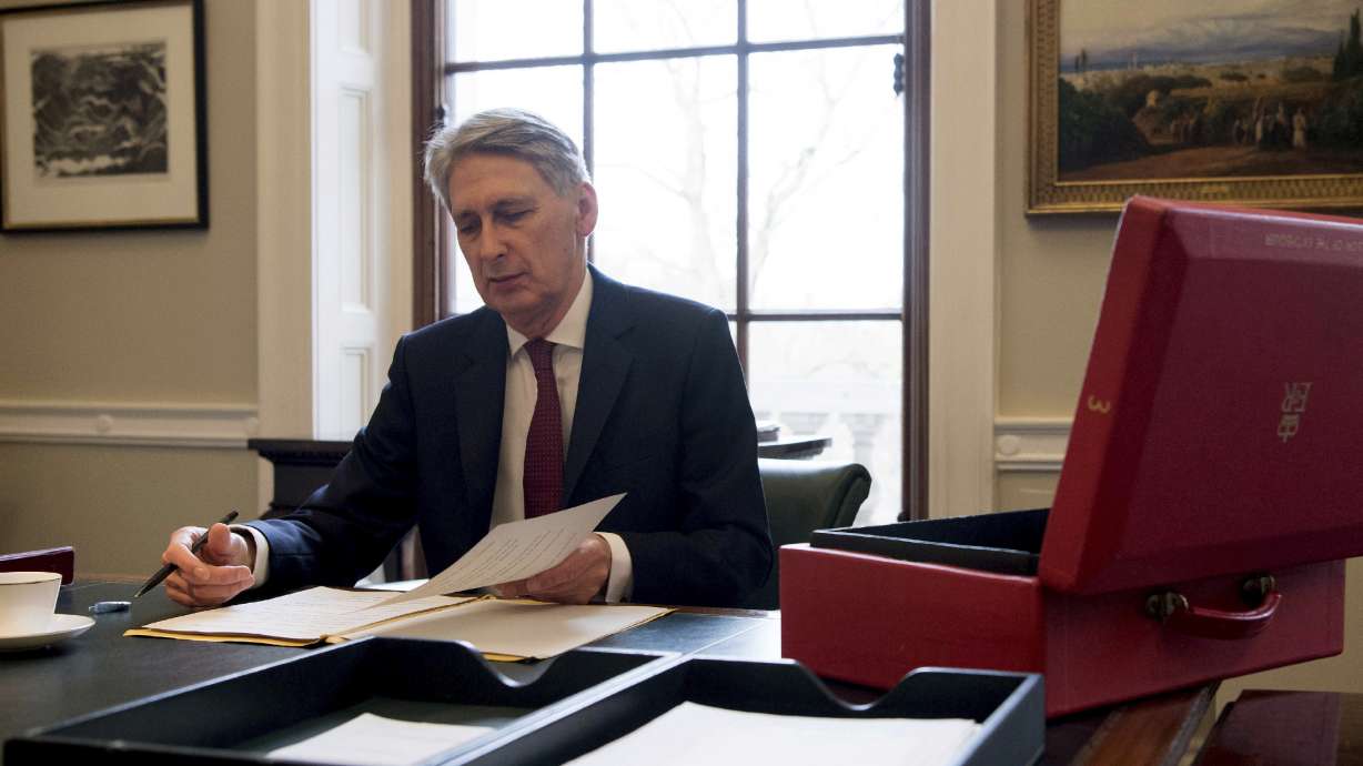 With tough part of Brexit ahead, UK marshals its resources