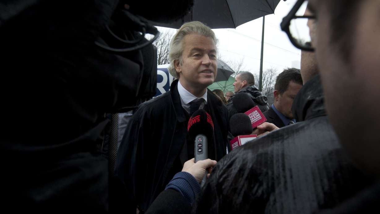 Anti-Islam populist Wilders protests outside Turkish embassy