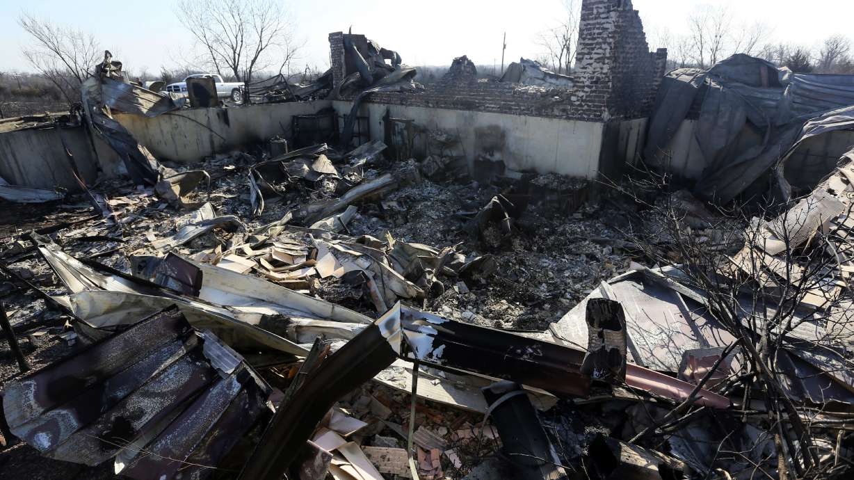 Slower winds in forecast could aid crews battling wildfires