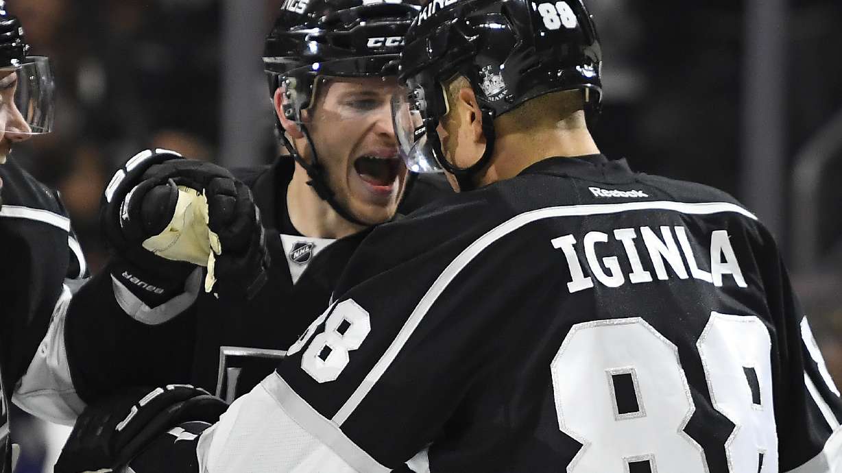 Iginla gets 2nd goal in OT, leads Kings past Nashville 3-2