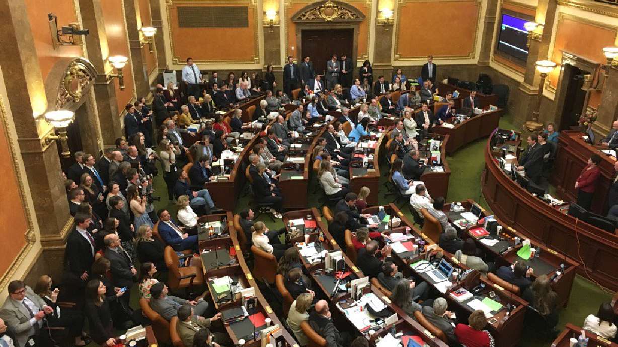 Live blog: Key bills passed in busy final day of 2017 Utah legislative session