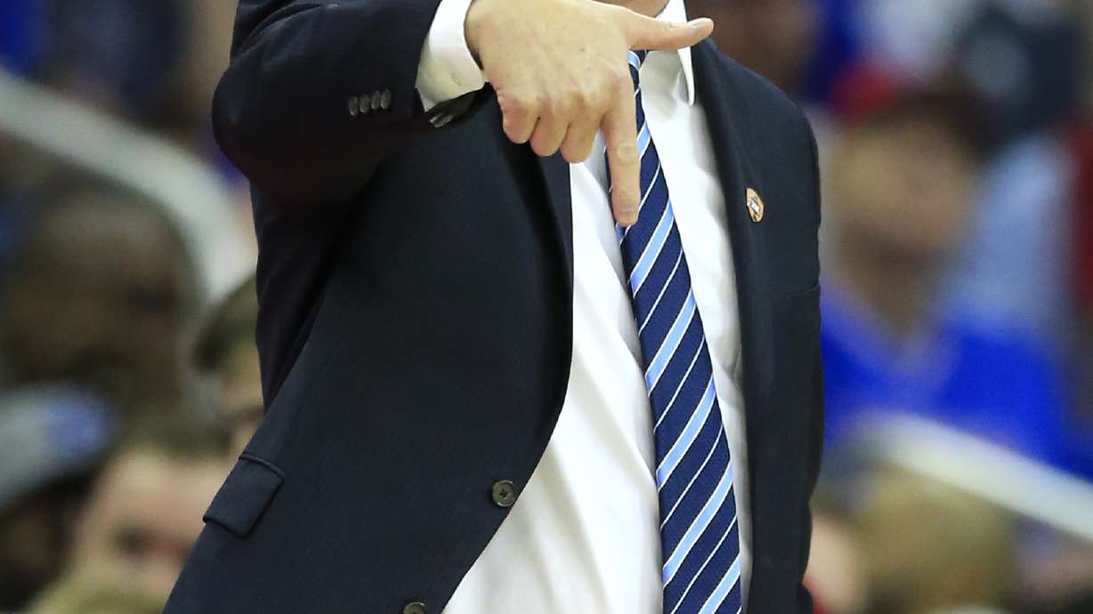 Top-ranked Kansas may lose No. 1 overall NCAA seed with loss