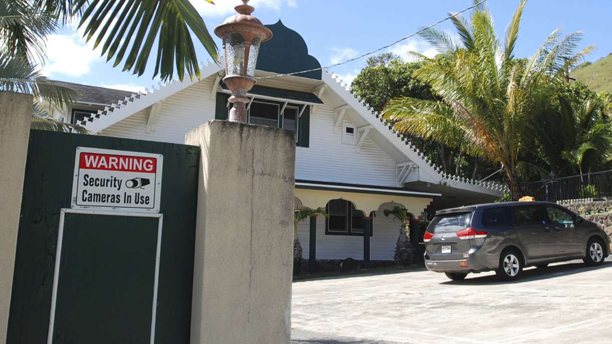 Travel ban challenge puts Hawaii's few Muslims in spotlight