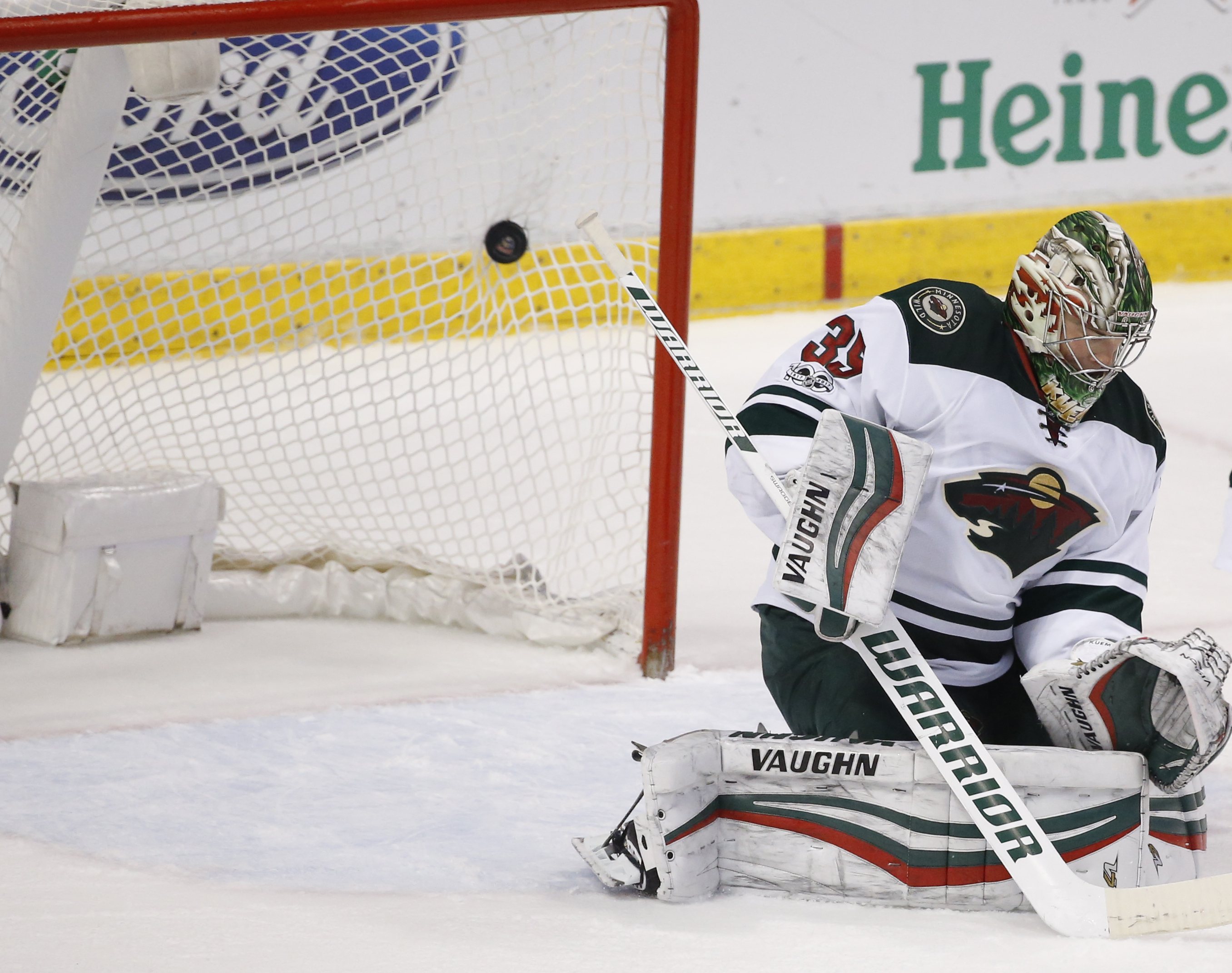 Parise, Staal lead Wild over Panthers, 7-4