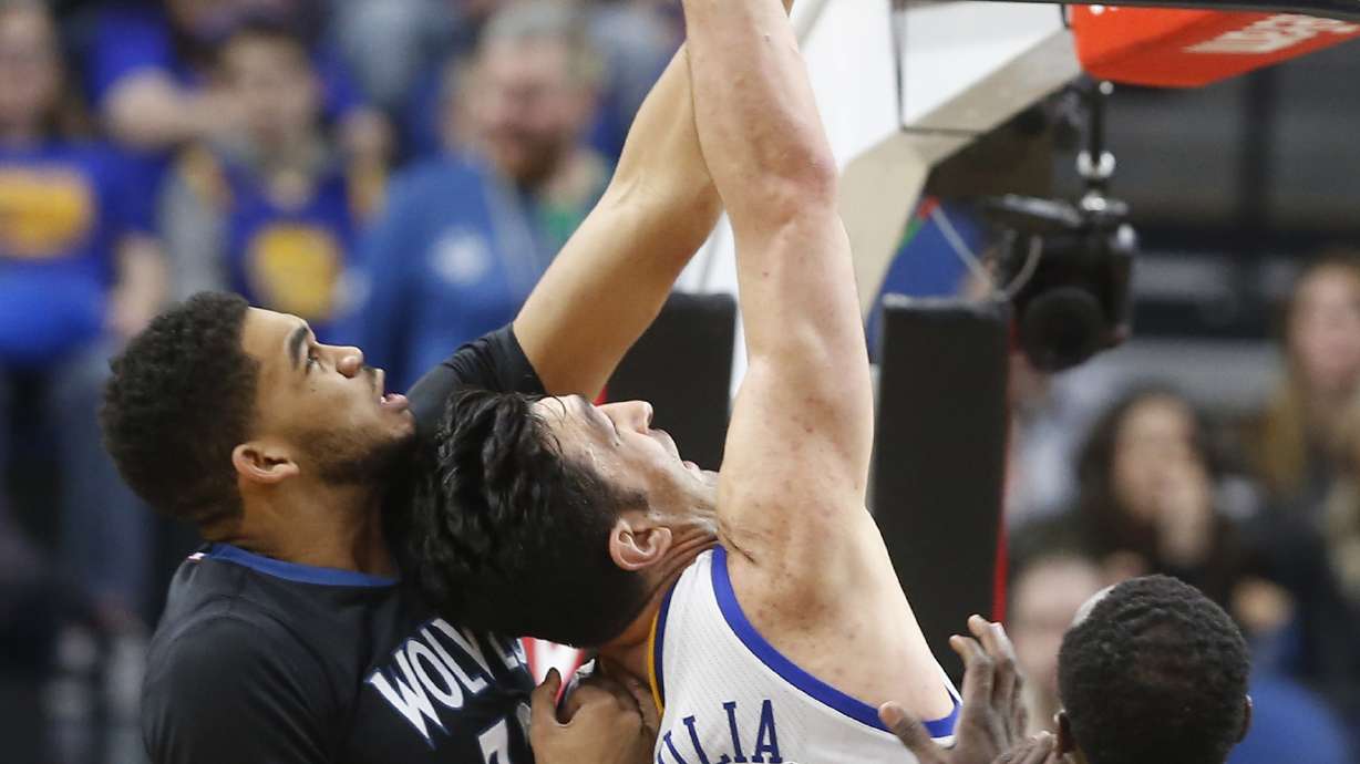 Wiggins comes up big to lift Wolves over Warriors, 103-102