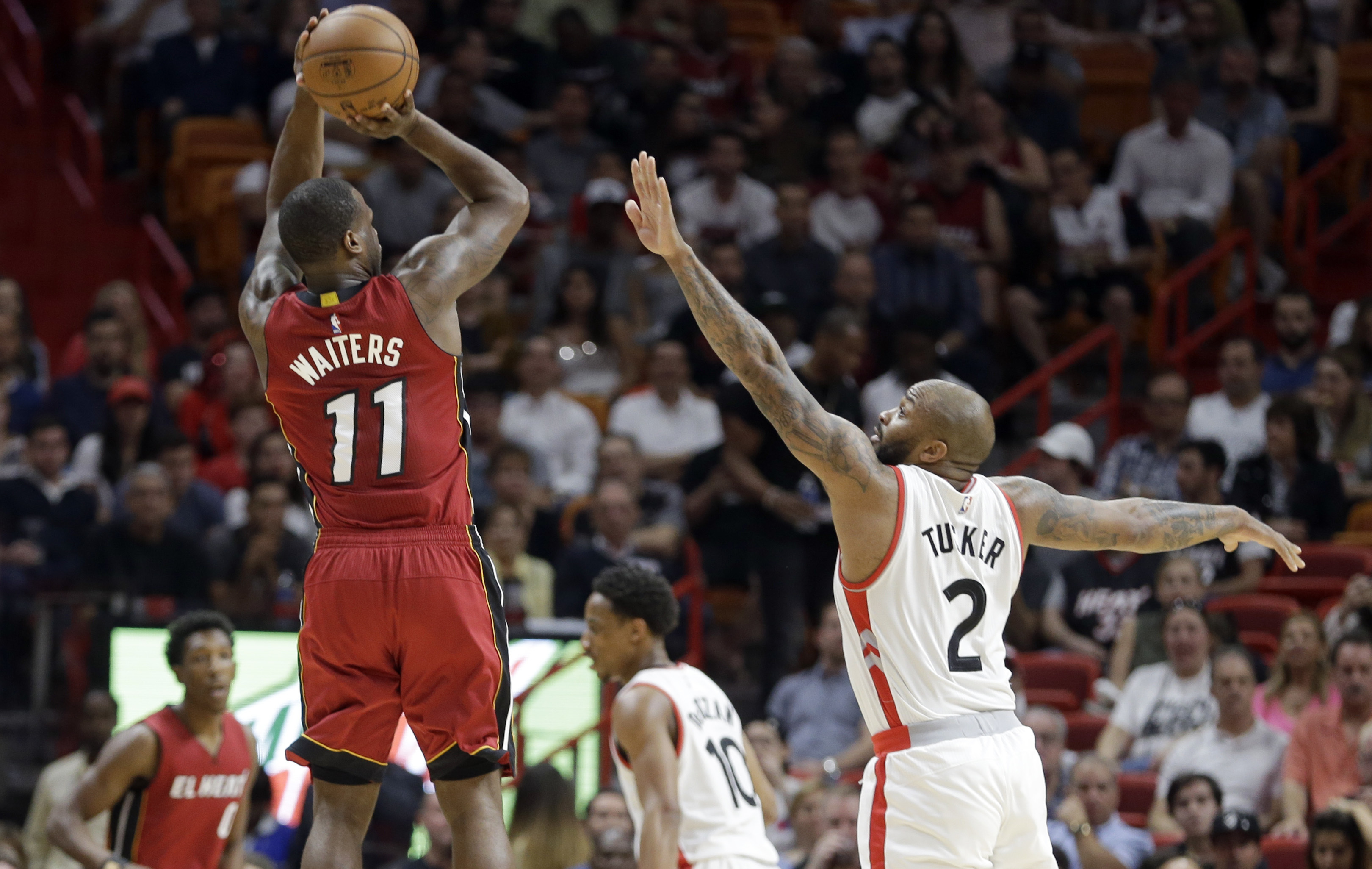 Heat get past Raptors 104-89, improve to 21-4 in last 25