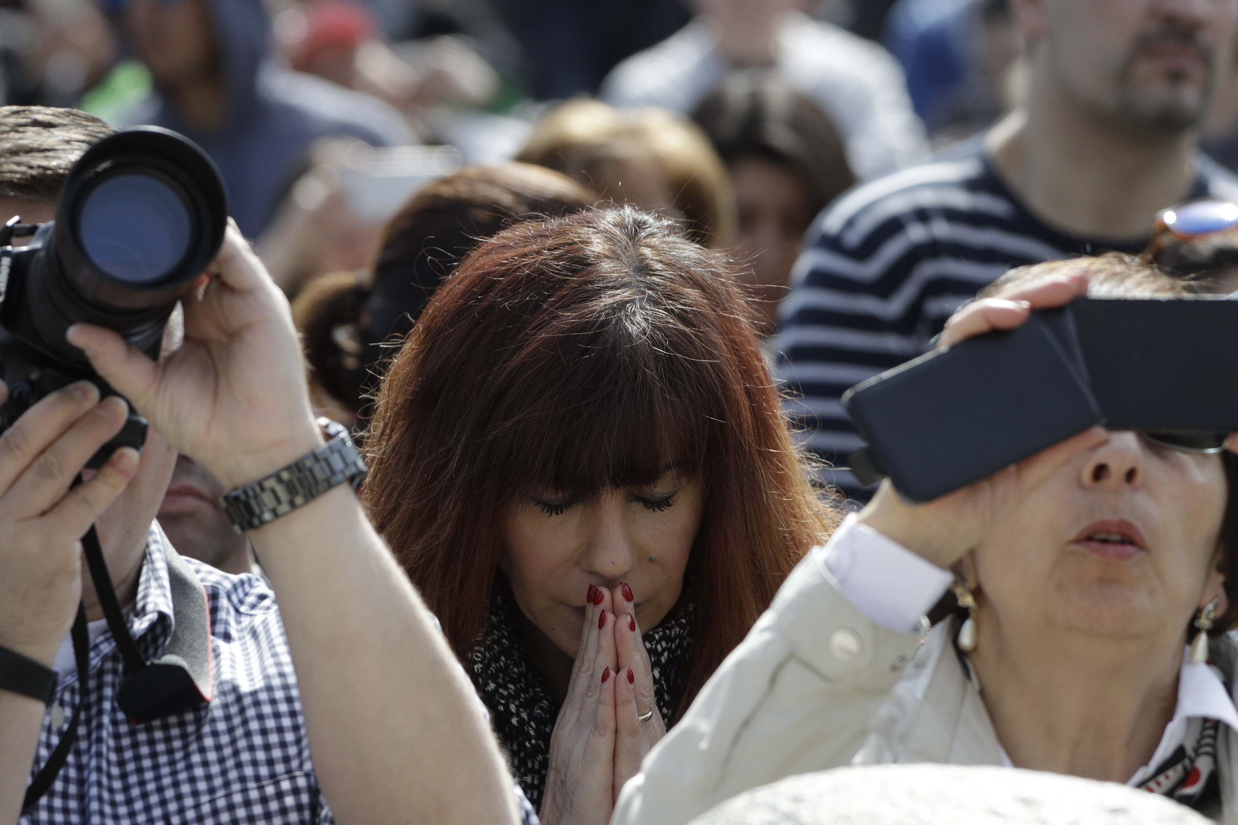 Pope prays for all mistreated youths after Guatemala blaze