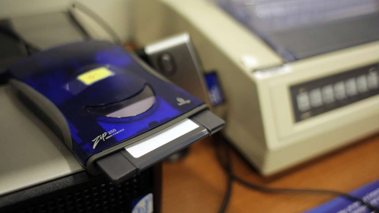 States scramble for funding to upgrade aging voting machines