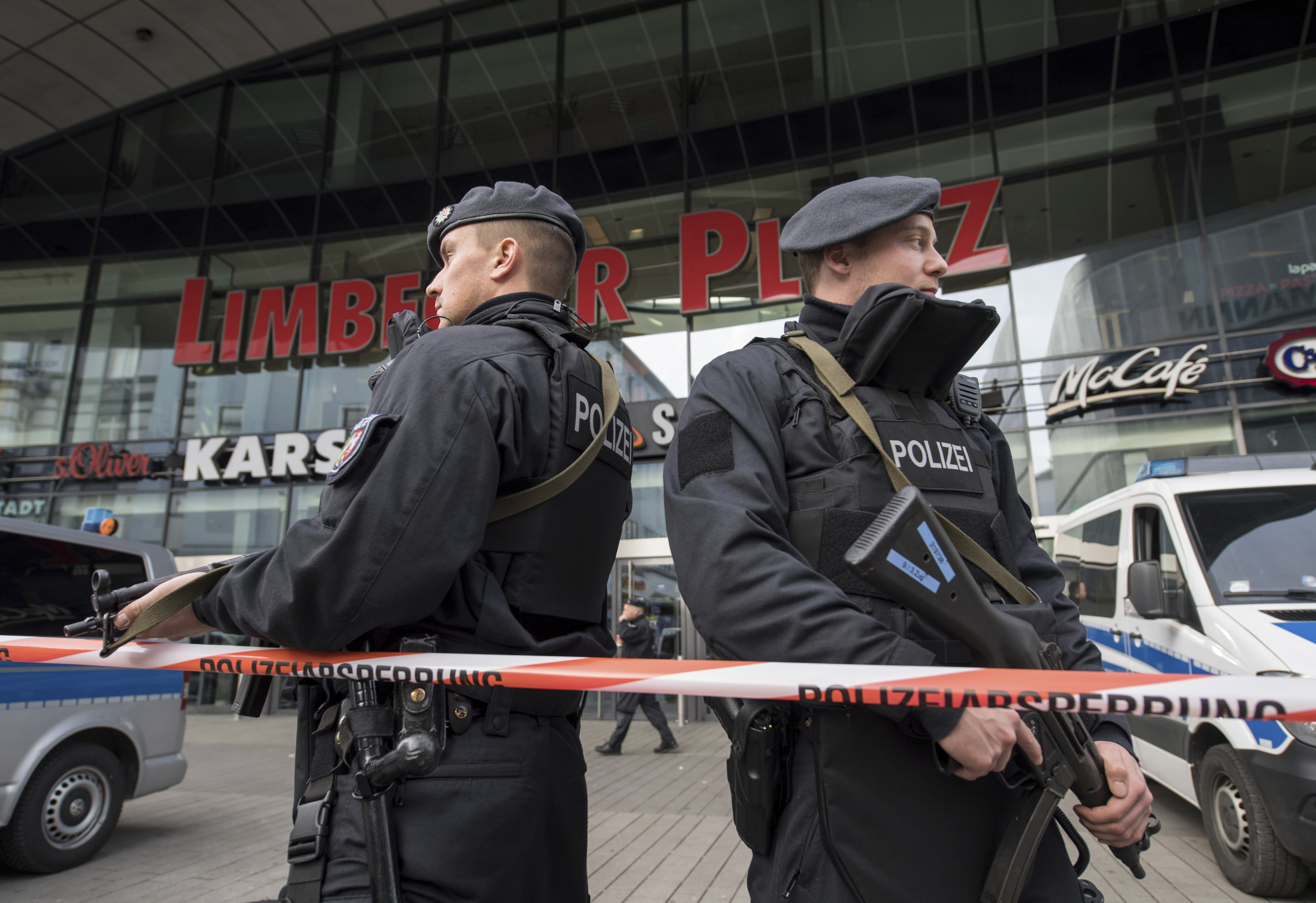 German minister says threatened attack on mall linked to IS
