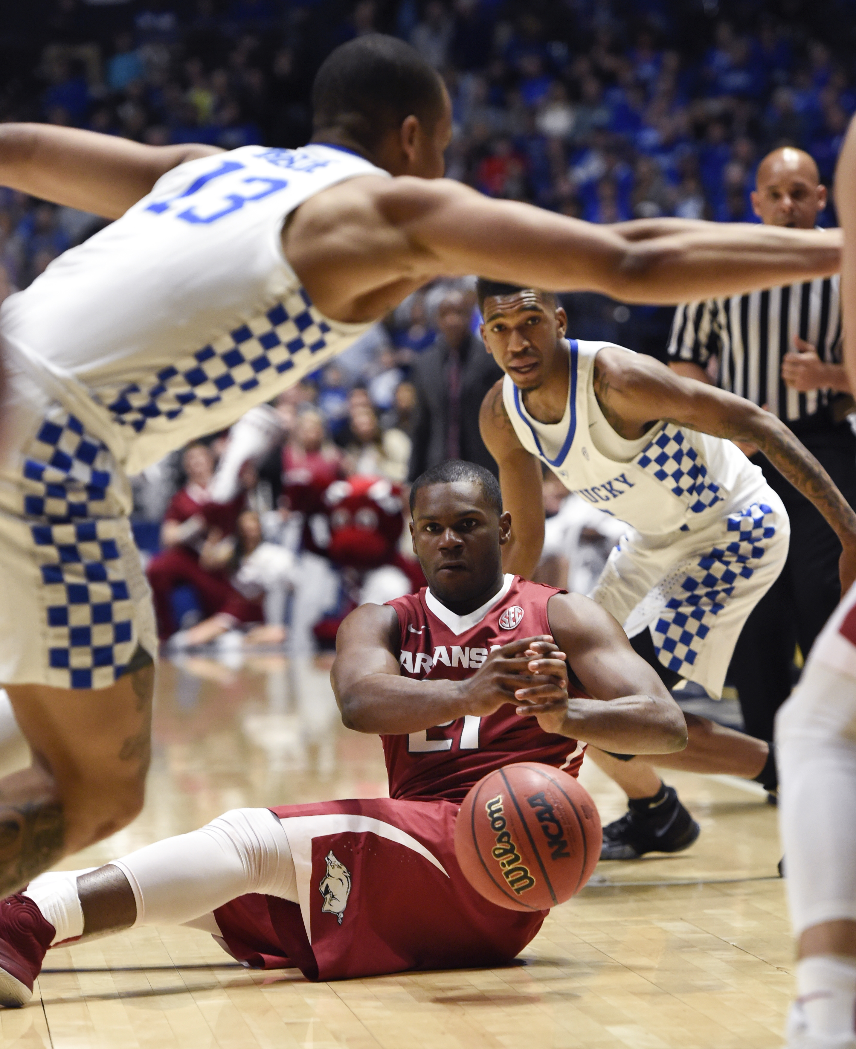 30th SEC tourney title: No. 8 Kentucky beats Arkansas 82-65