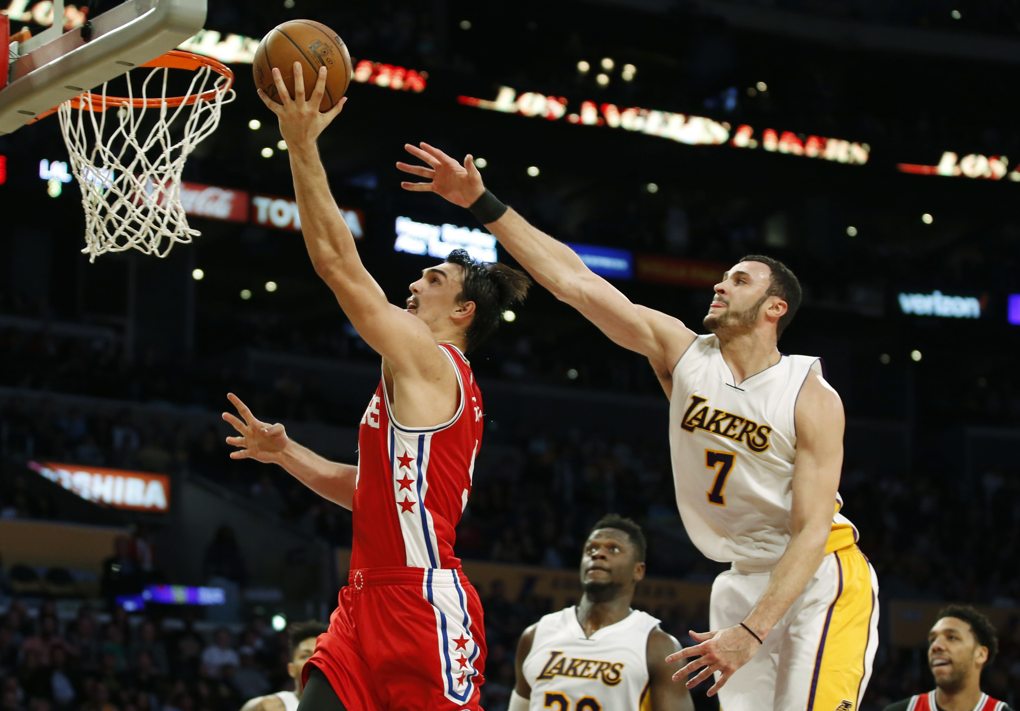 Saric, Okafor lead 76ers past Lakers 118-116
