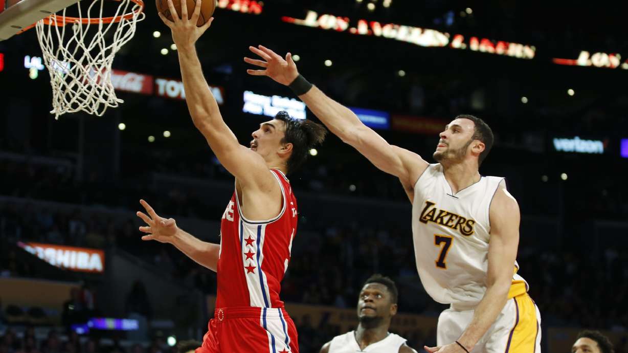 Saric, Okafor lead 76ers past Lakers 118-116