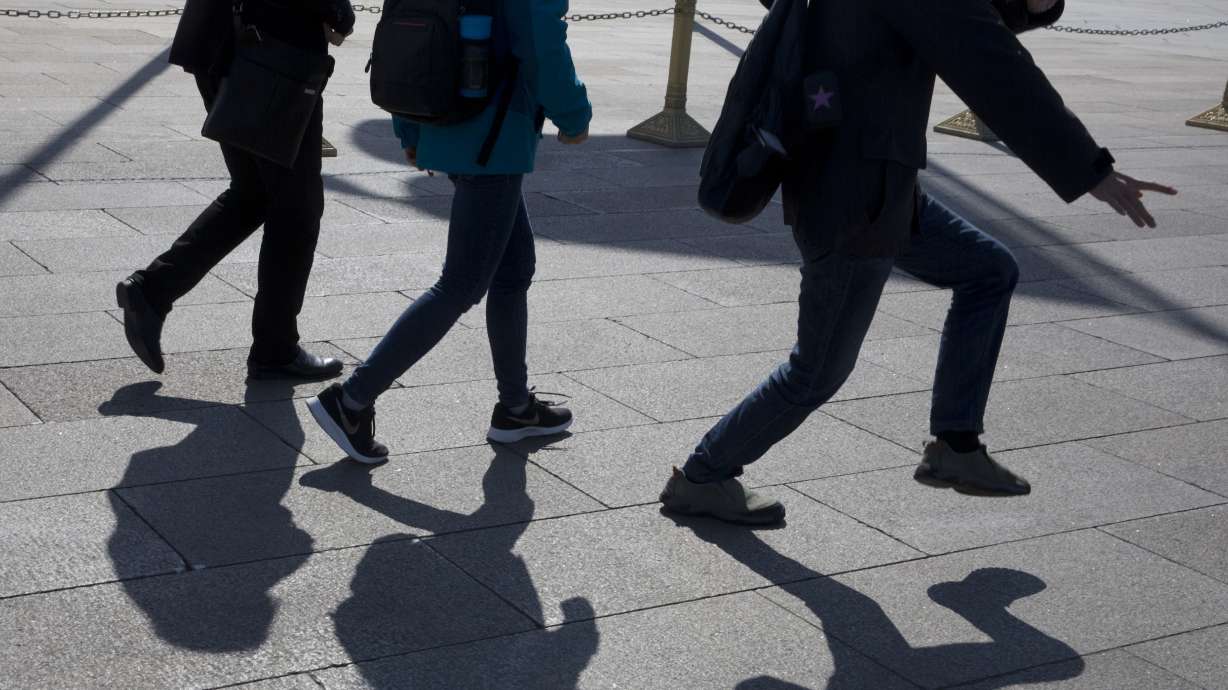 Photo gallery: China's Great Hall in shadow and light