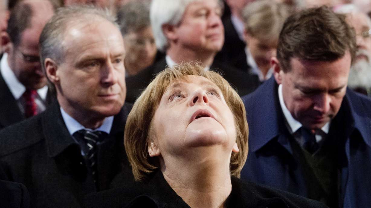 Merkel postpones visit to meet with Trump due to weather