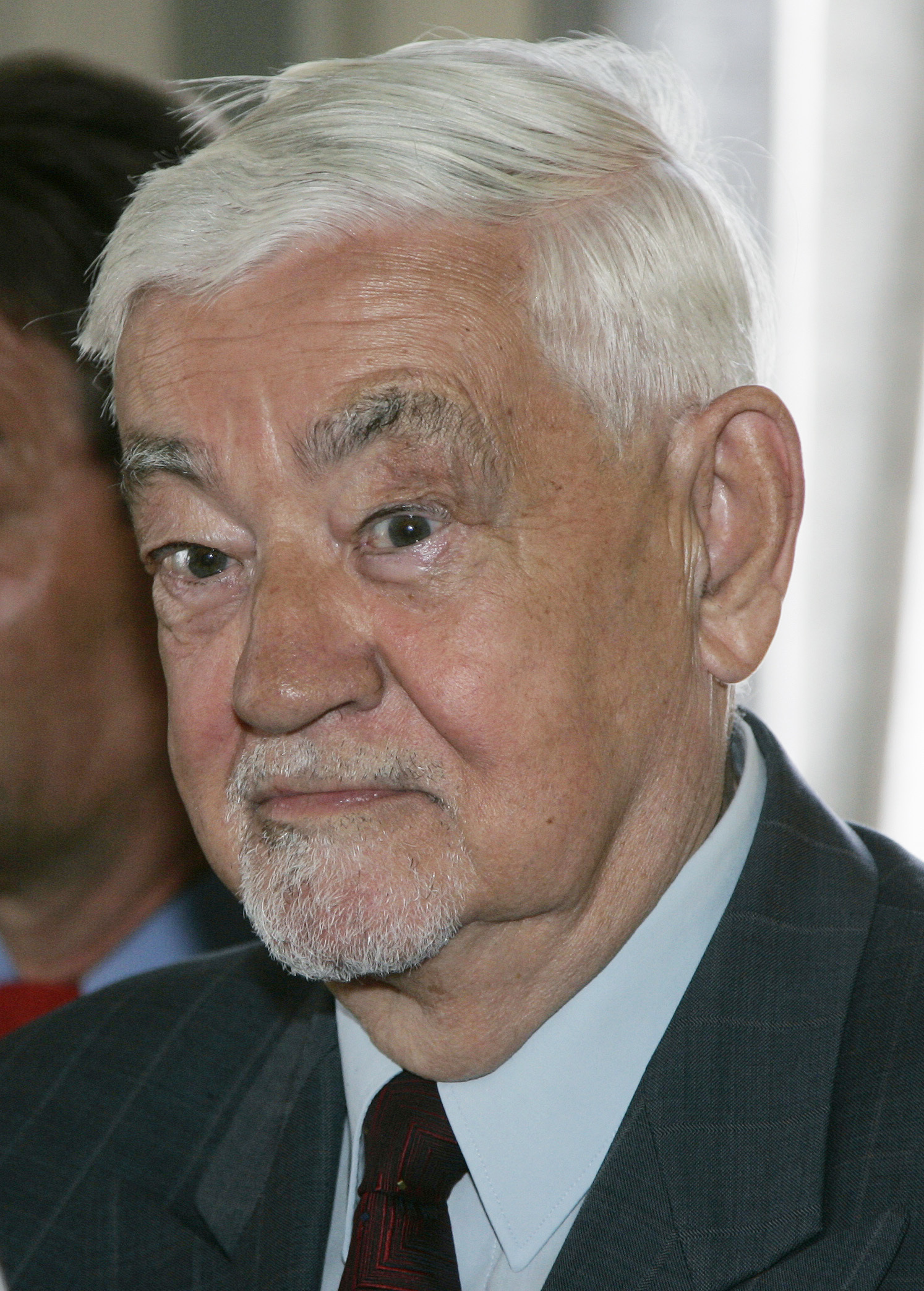 Horst Ehmke, aide to West German leader Brandt, dies at 90