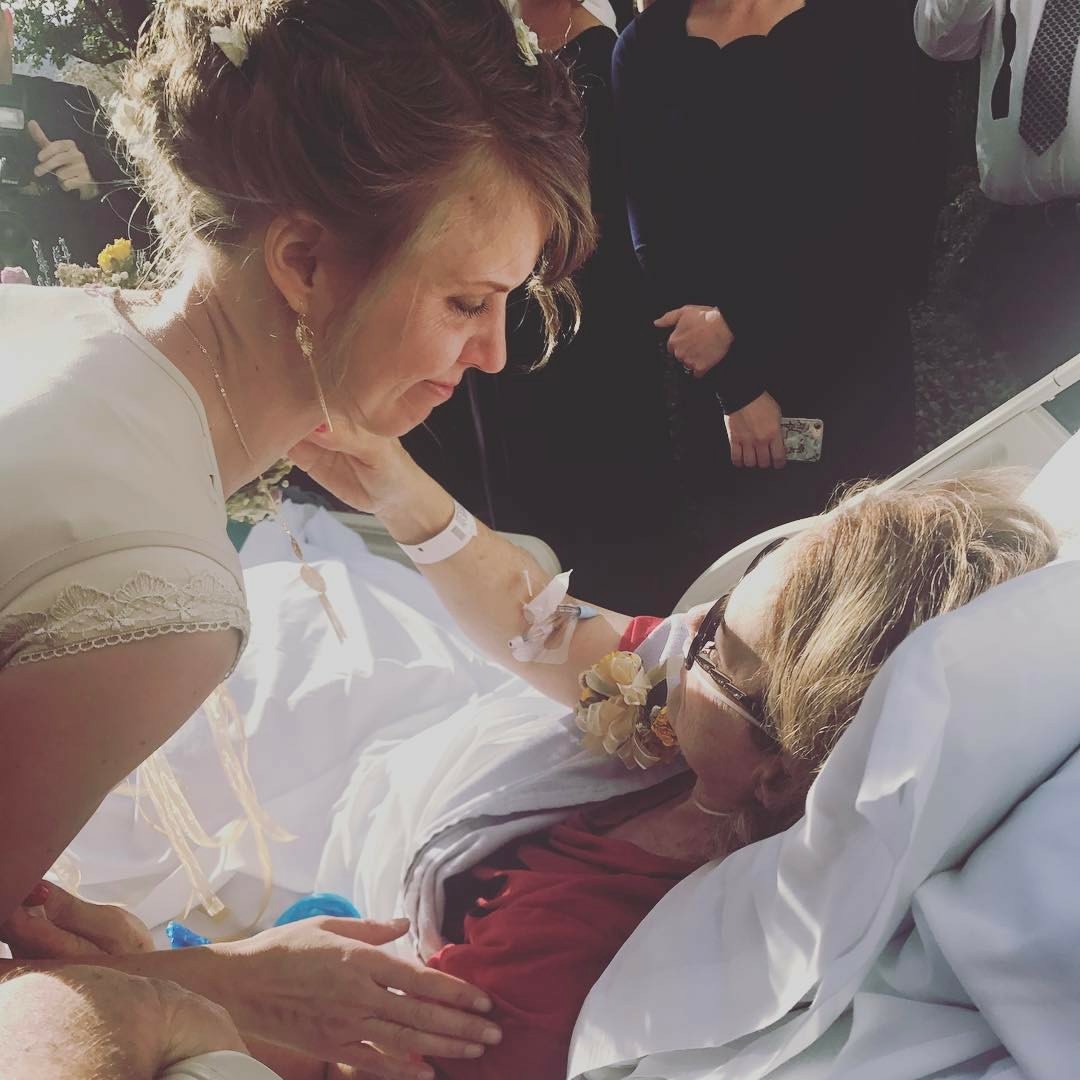 Make Your Week: Holding a wedding at a hospital, other feel-good stories