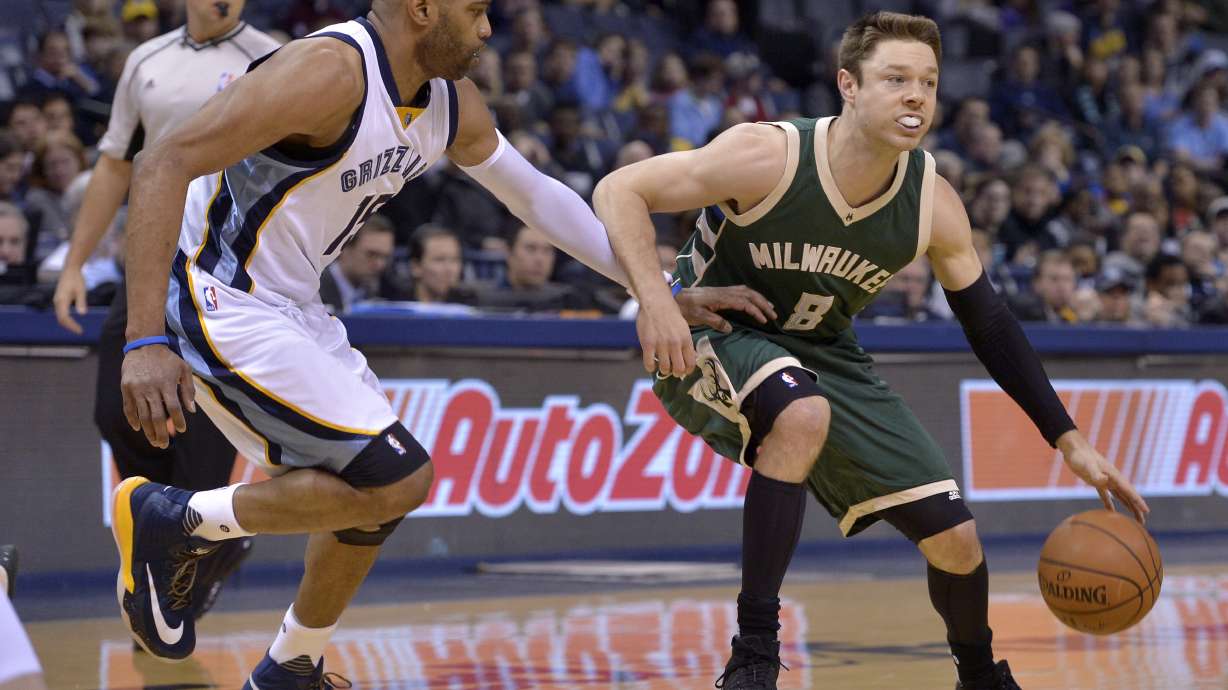 Carter scores season-high 24 to lead Grizzlies past Bucks