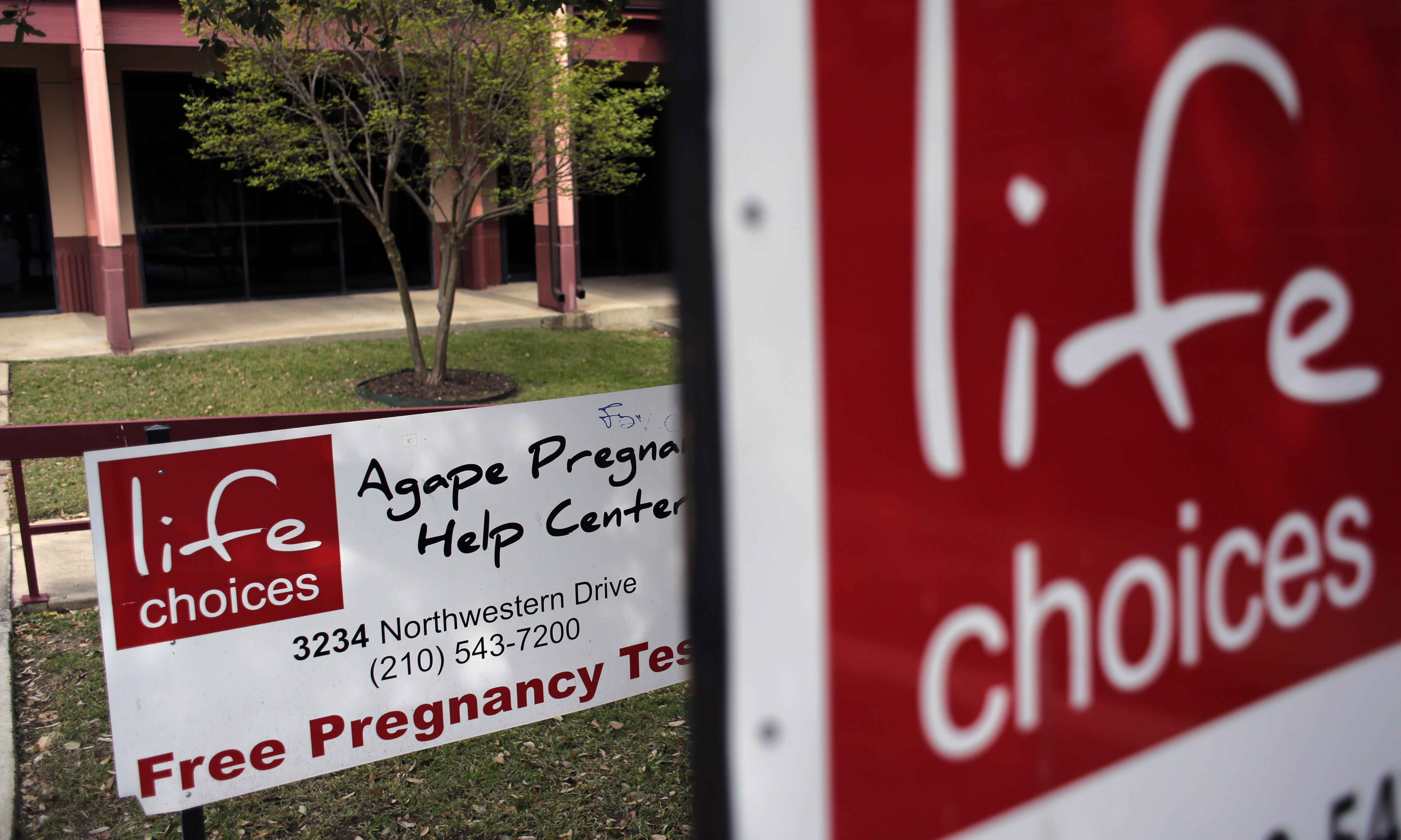 Get by without Planned Parenthood? One Texas effort stumbles