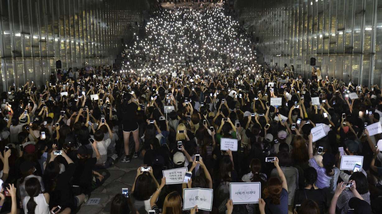 How sparks at S. Korean women's school led to anti-Park fire