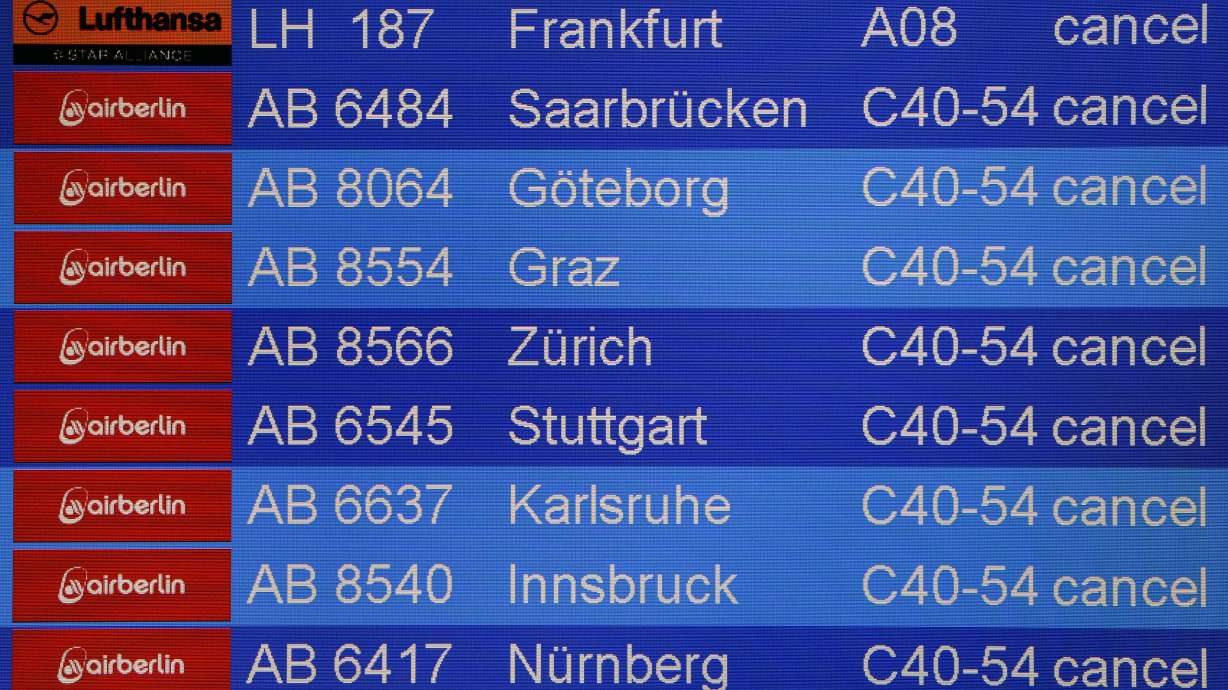 Berlin airport ground staff strike for 2nd consecutive day