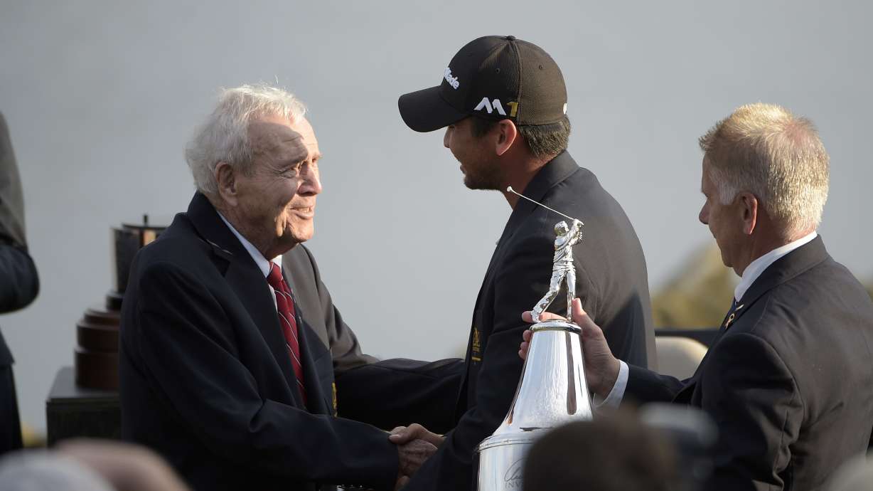Bay Hill a tribute to Palmer, a red sweater to the winner