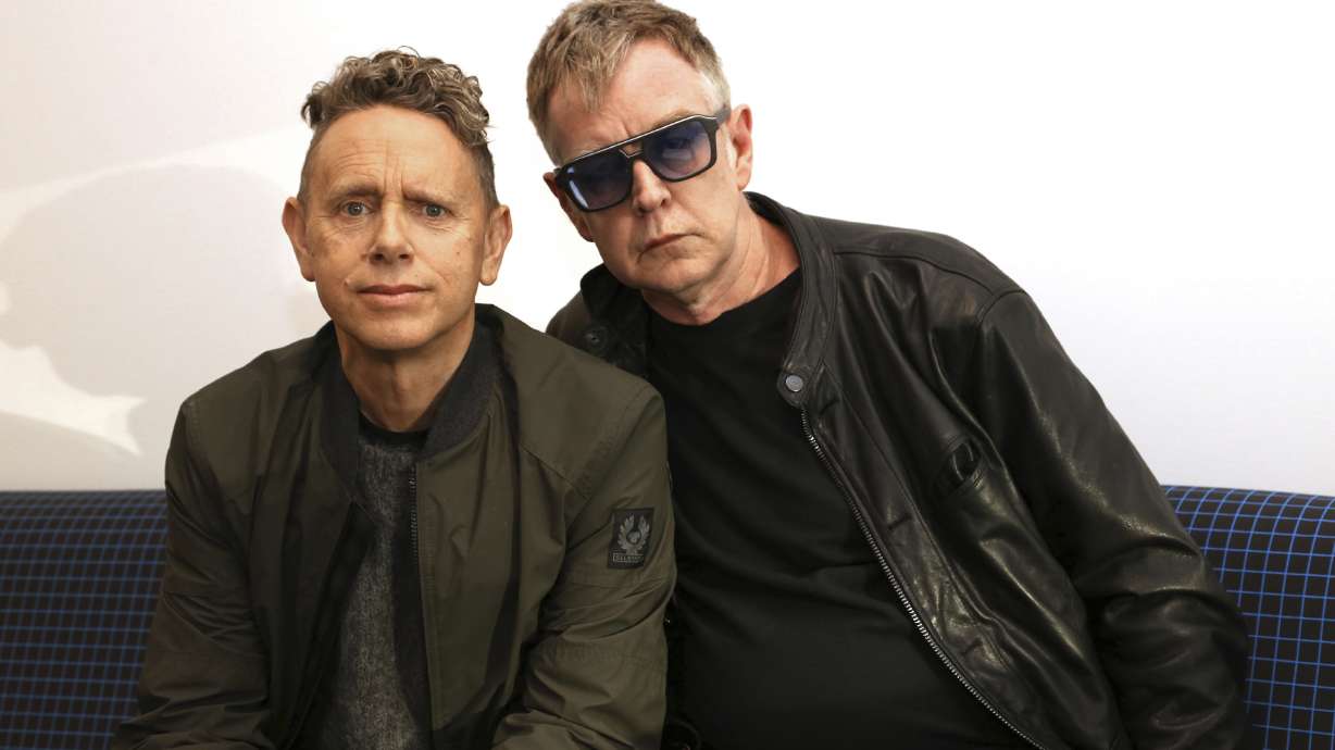 Depeche Mode hopes its new CD gets 'people to think a bit'