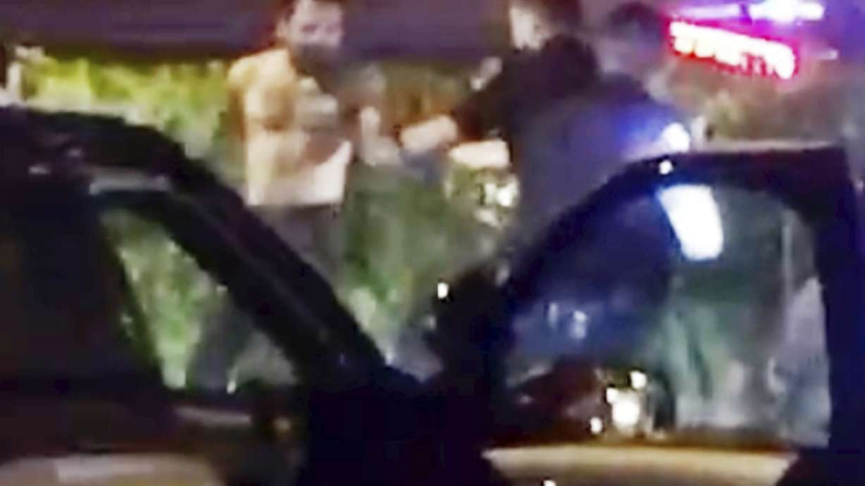 Video: California officer grabs driver before fatal shooting