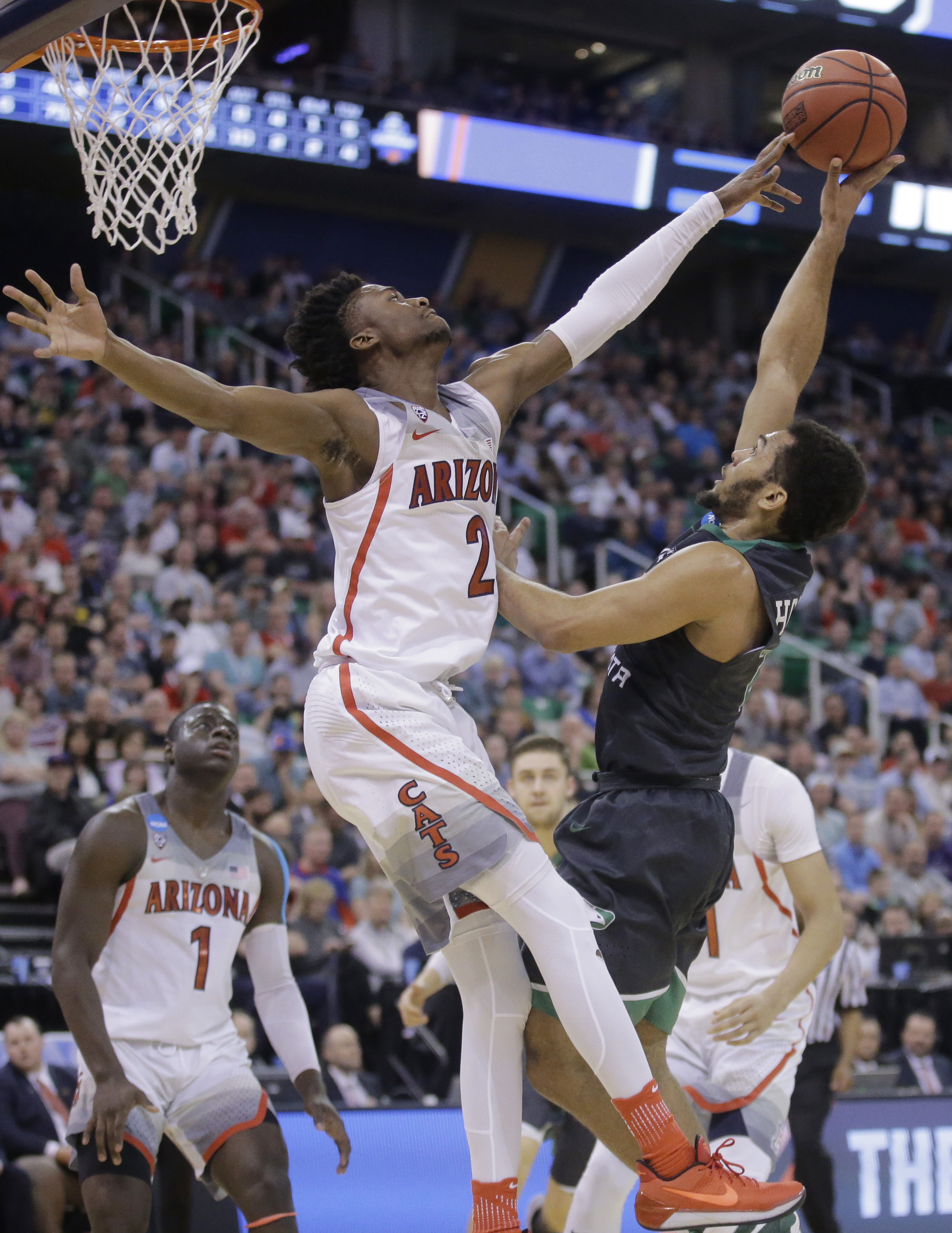 Markkanen scores 20, Arizona rolls North Dakota 100-82