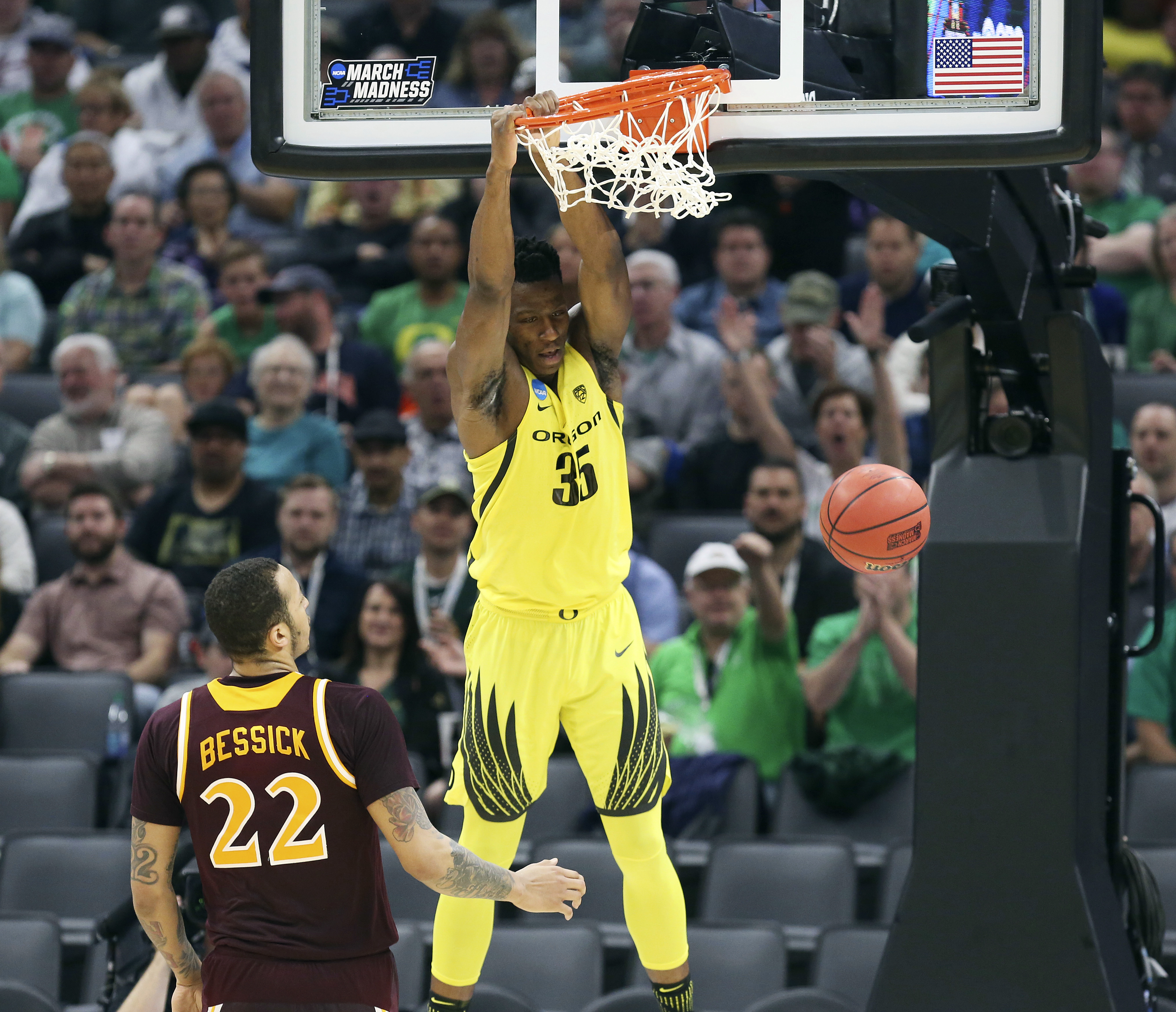 After loss of star Boucher, Oregon shows it has NCAA depth