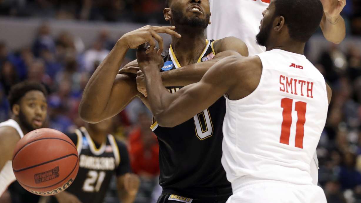 Shockers clamp down on Dayton 64-58 in NCAA Tournament