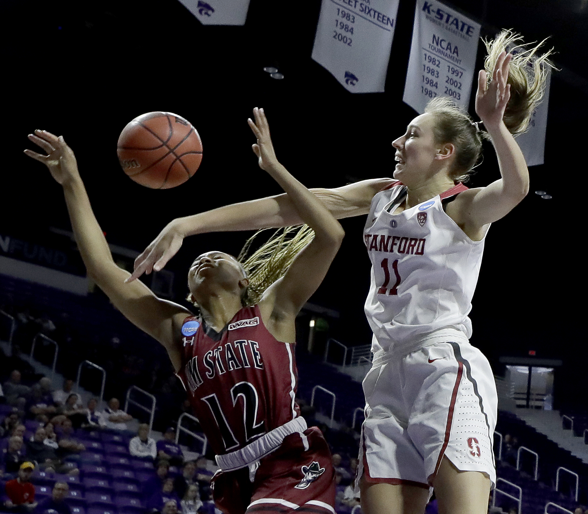 No. 2 seed Stanford rallies to beat New Mexico State 72-64