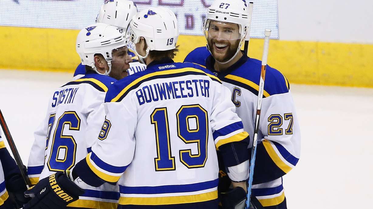 Allen stops 31 shots, Blues shut out Coyotes 3-0