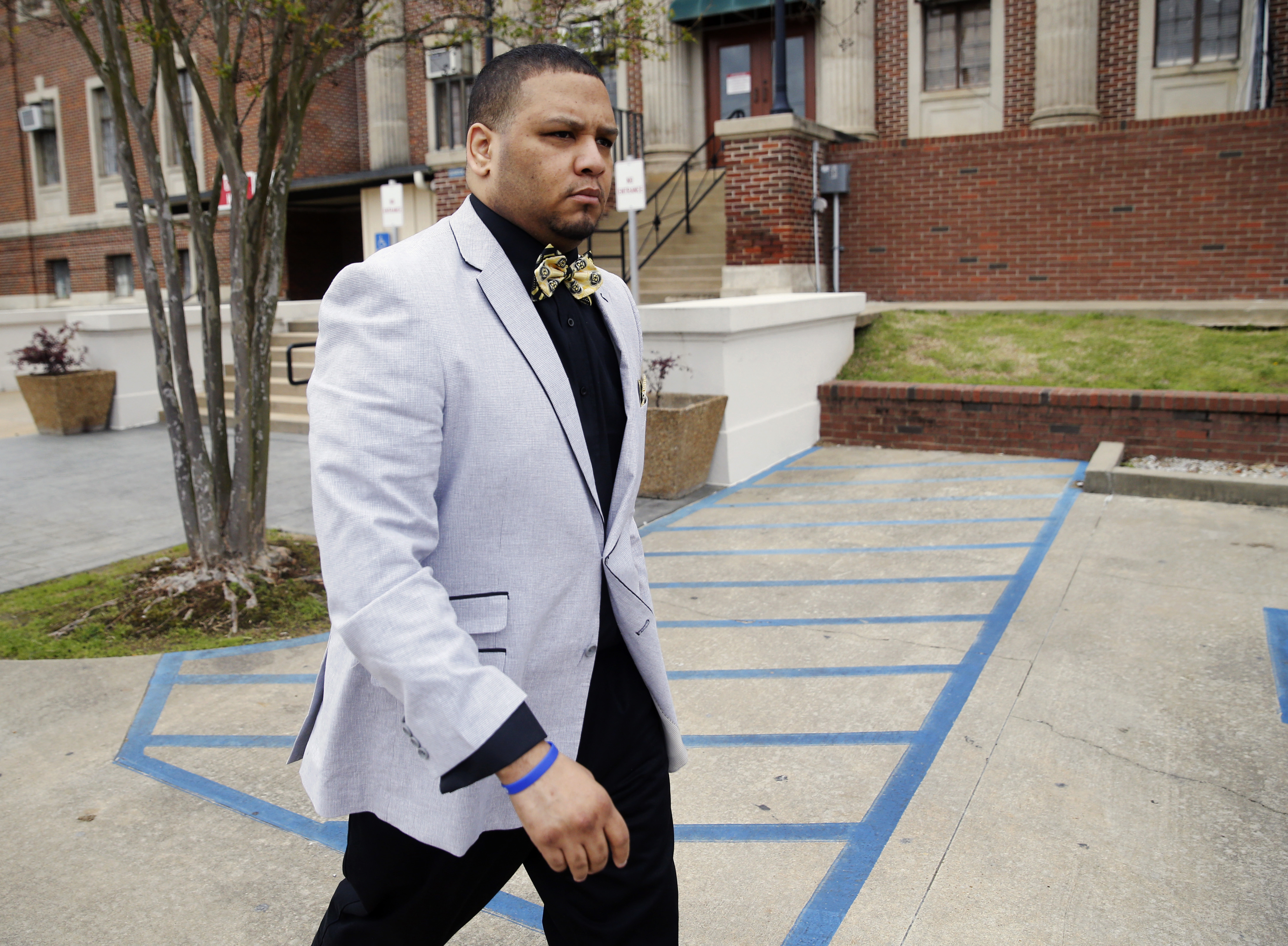 Prosecutor: Officers who fatally shot boy weren't in danger