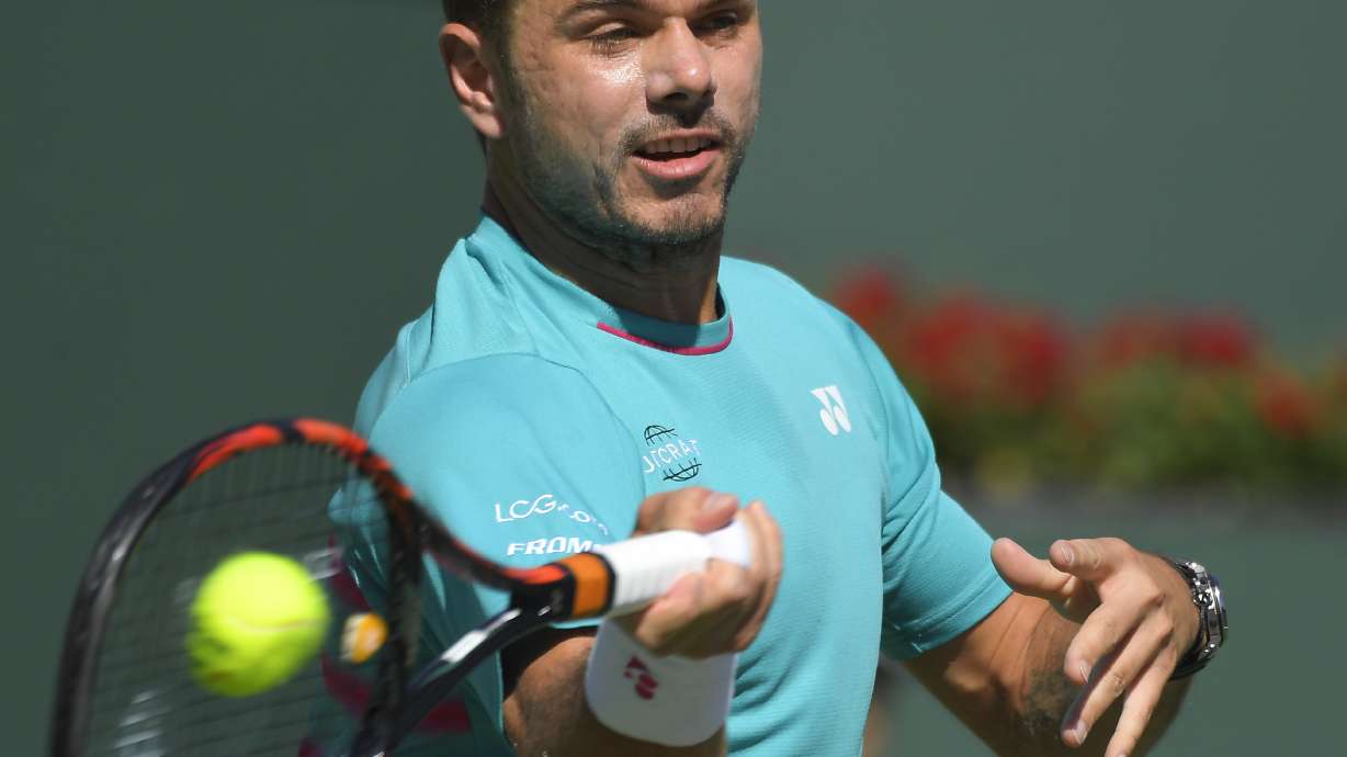 Wawrinka calls laughing Federer expletive on court