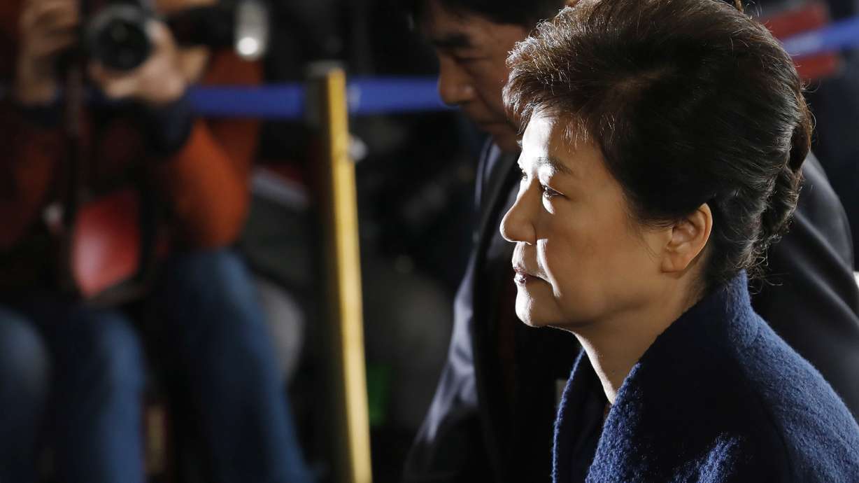 S. Korea prosecutors grill Park over corruption allegations