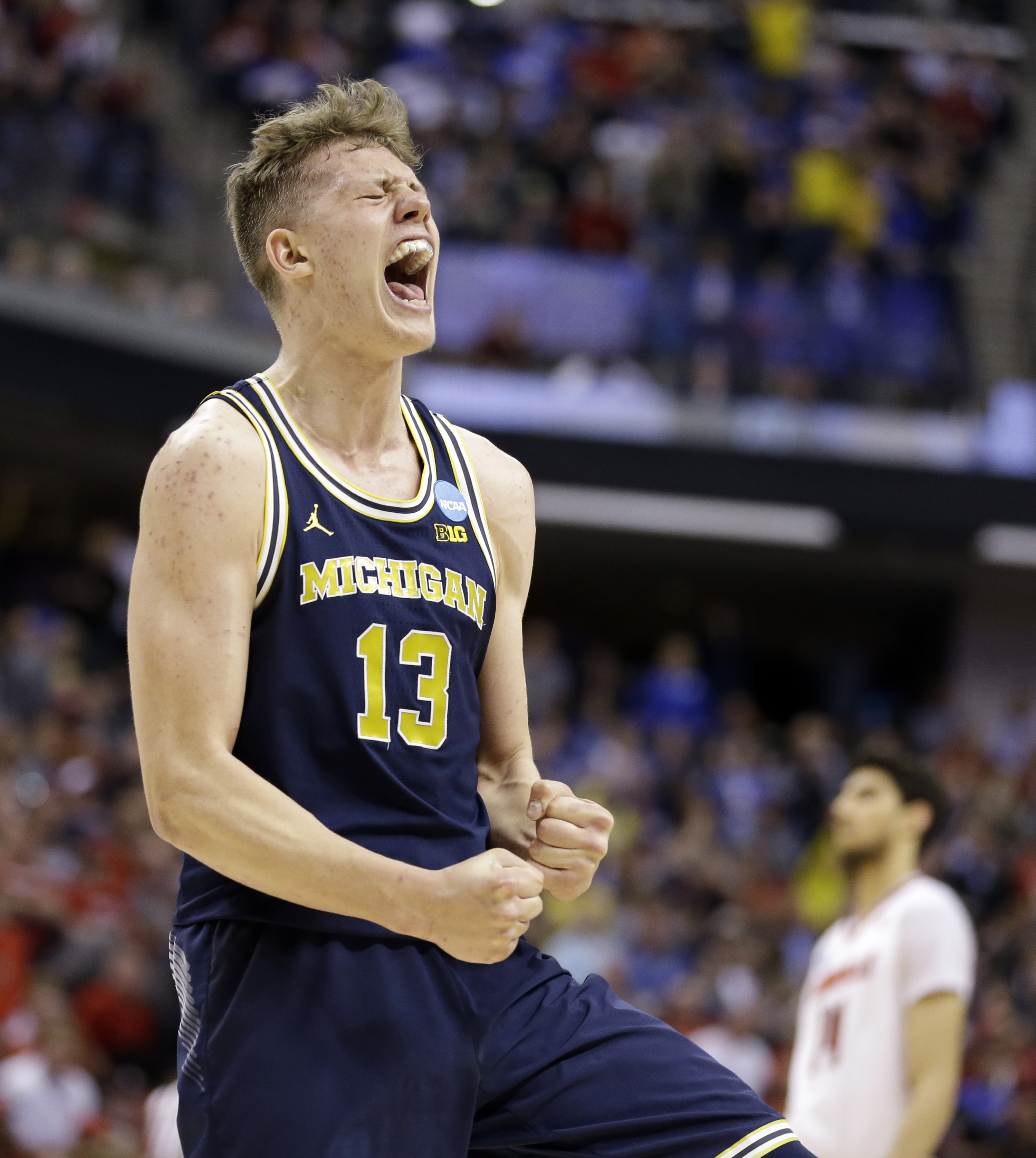 Moe-mentum: Wagner stands tall for Sweet 16-bound Michigan