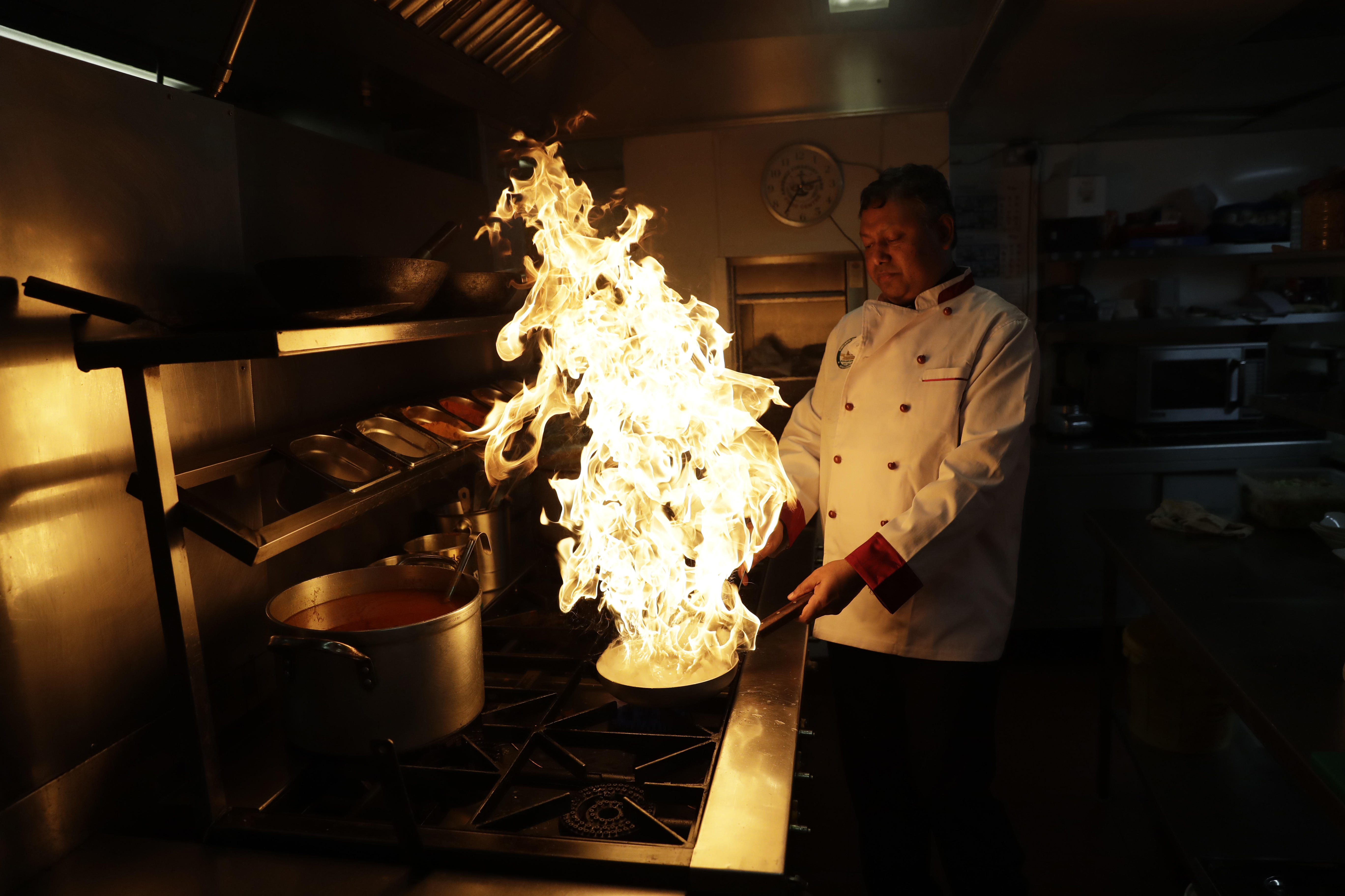 Naan starter: UK curry restaurants feel betrayed by Brexit